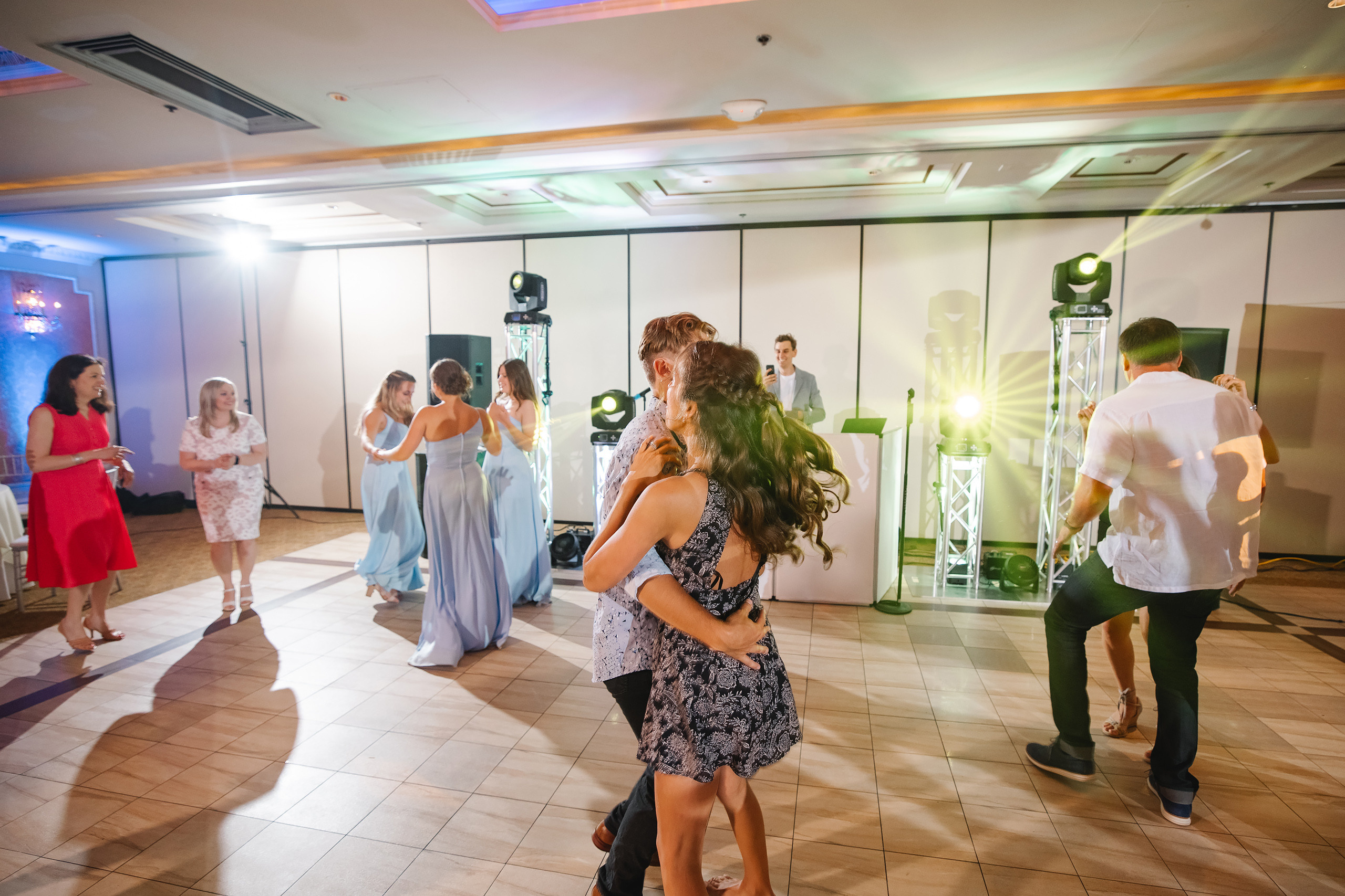 06.12.2021 Wedding. Wedding family event photographer in Chicago Nick Yushevich