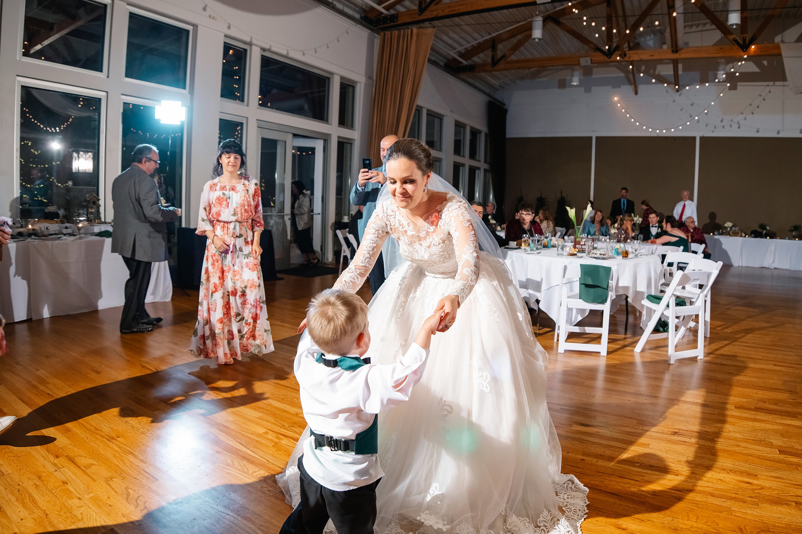 05.29.2021 Wedding. Wedding family event photographer in Chicago Nick Yushevich