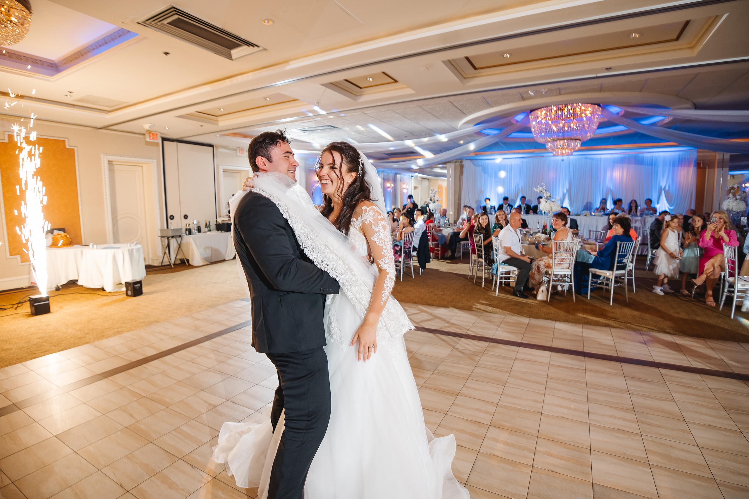 06.12.2021 Wedding. Wedding family event photographer in Chicago Nick Yushevich