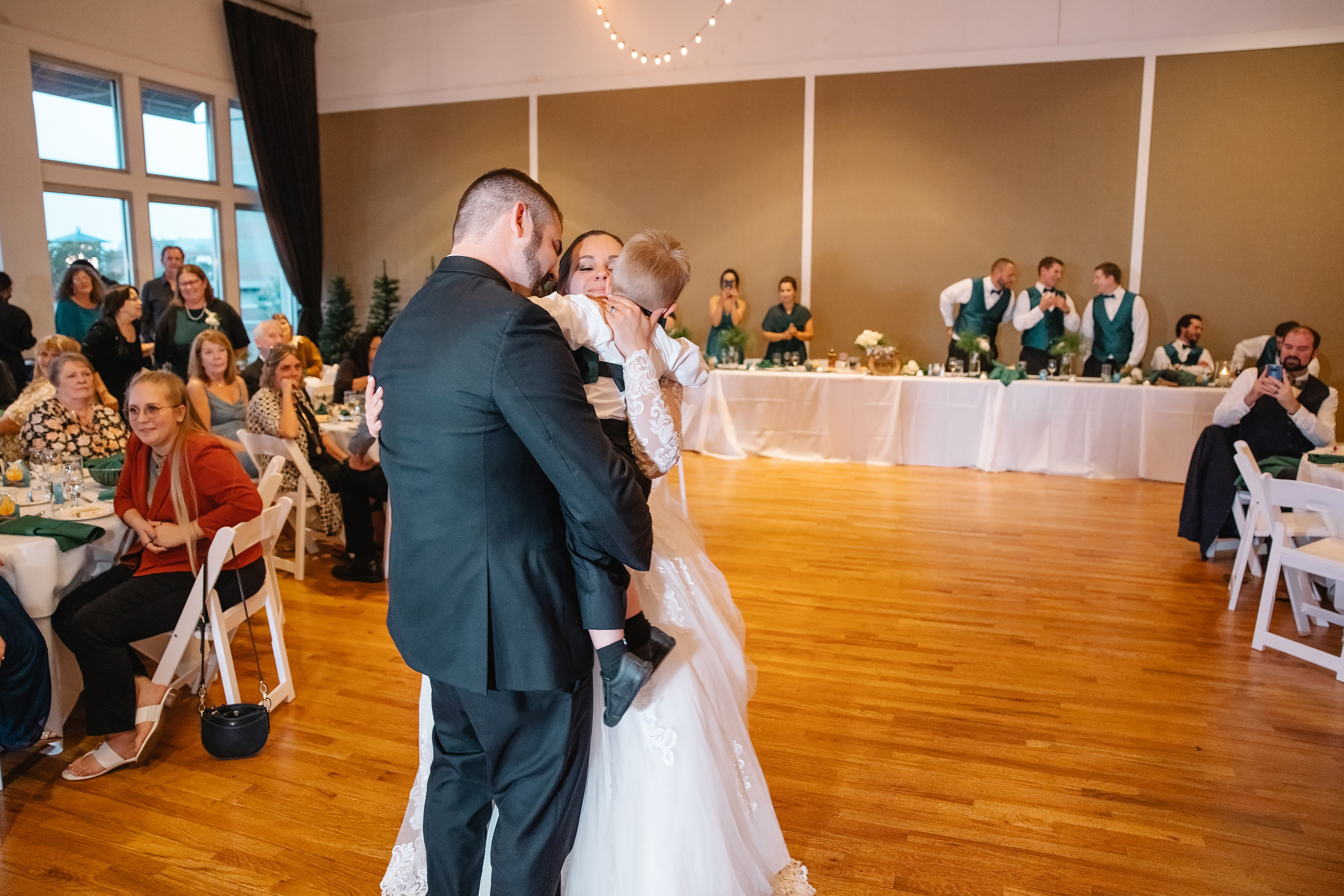 05.29.2021 Wedding. Wedding family event photographer in Chicago Nick Yushevich