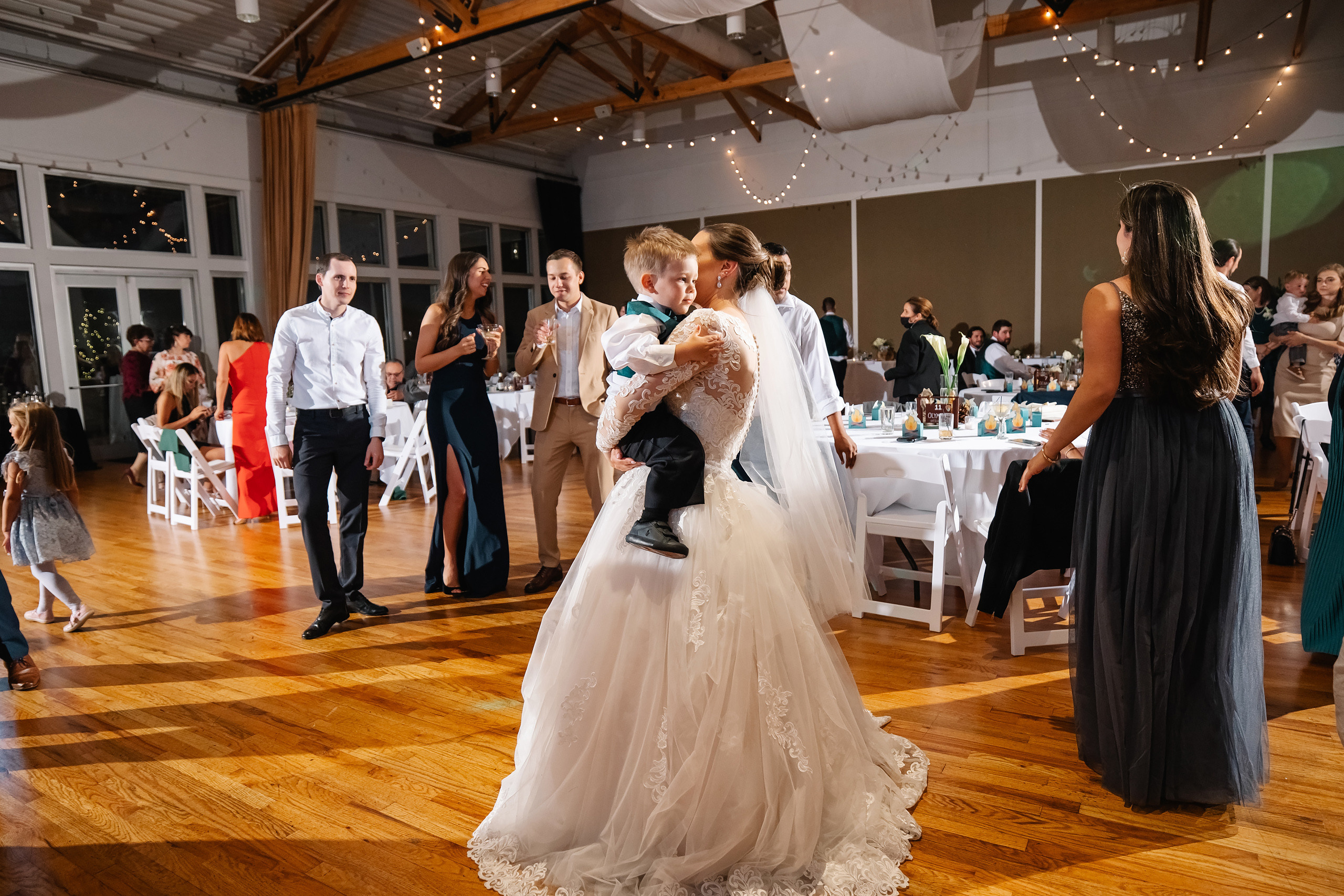 05.29.2021 Wedding. Wedding family event photographer in Chicago Nick Yushevich