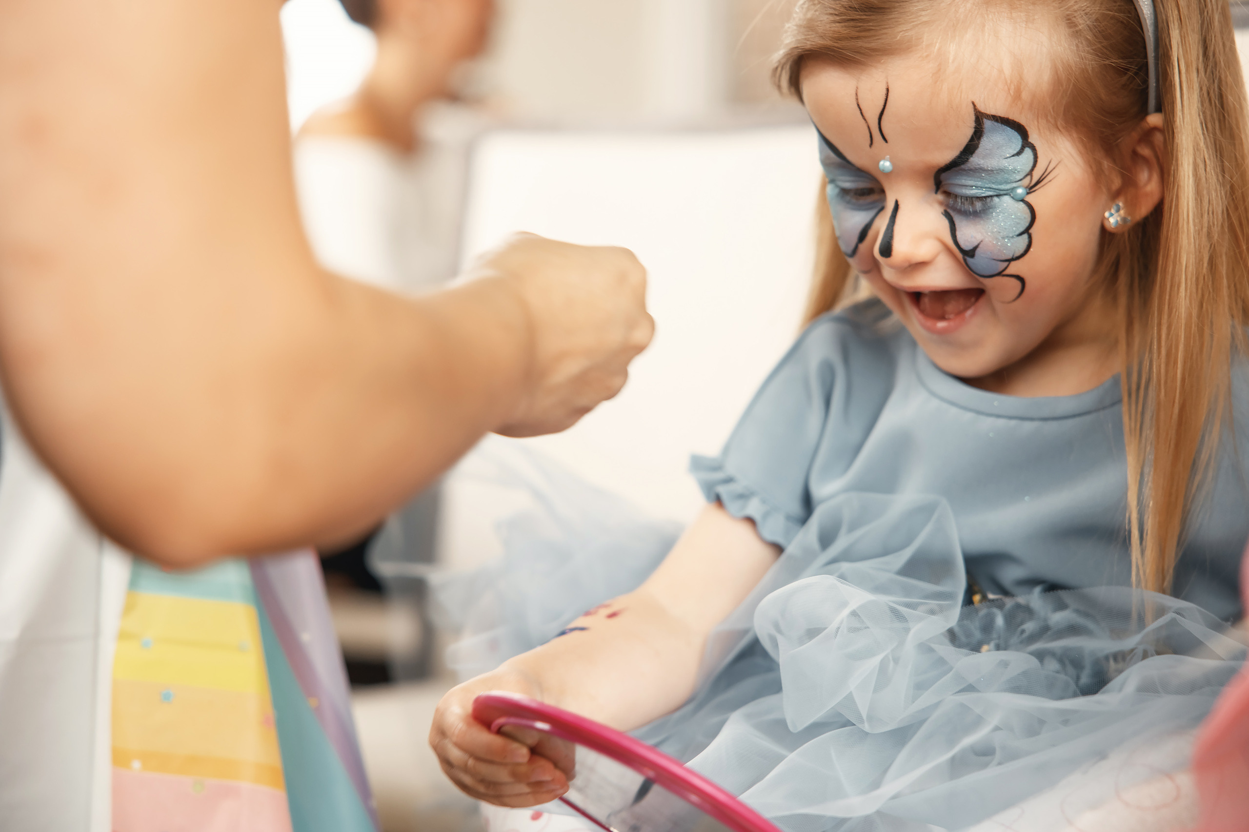 04.25.2021 Birthday. Wedding family event photographer in Chicago Nick Yushevich