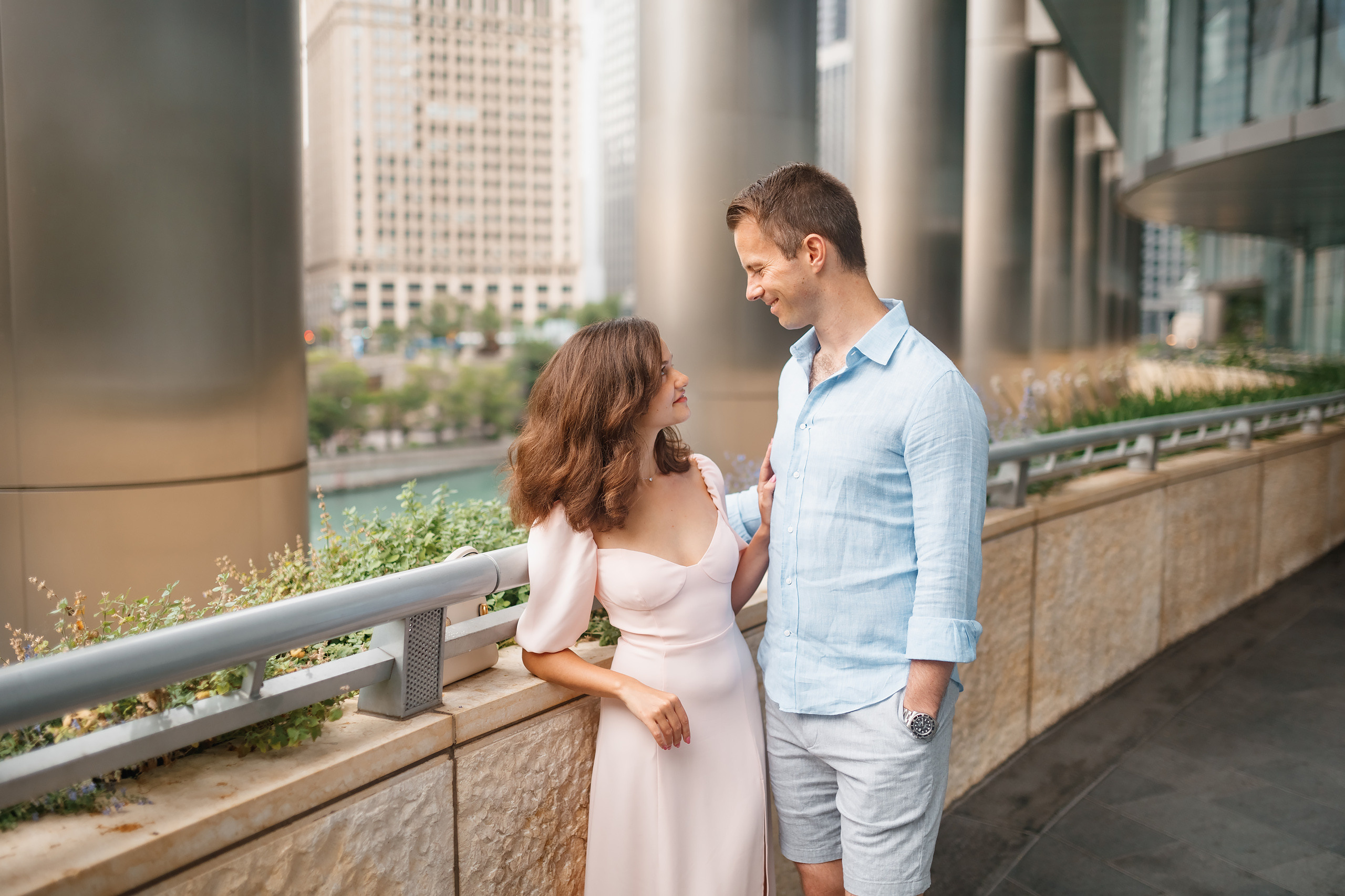 06.20.2021 Walk in Chicago. Wedding family event photographer in Chicago Nick Yushevich