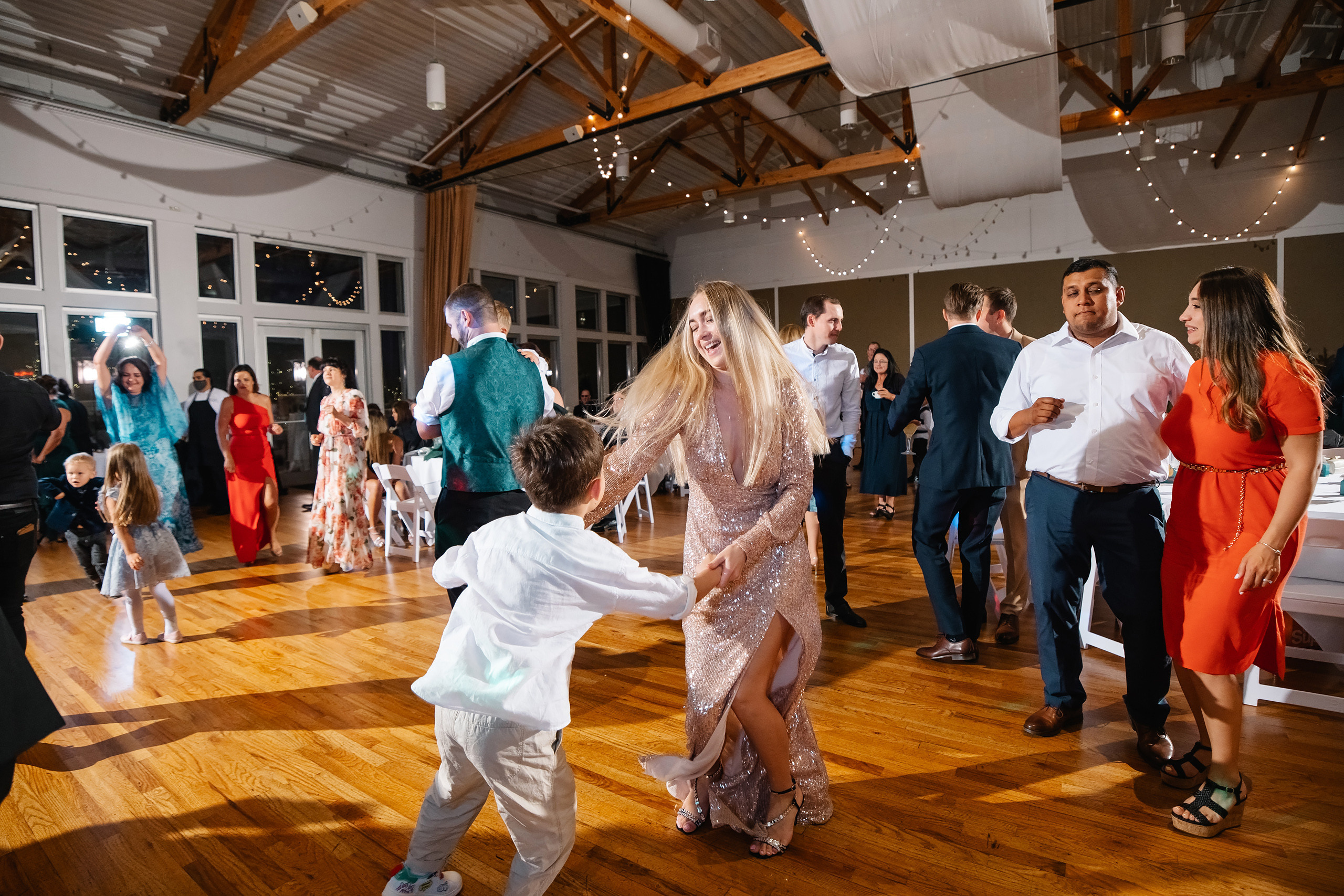 05.29.2021 Wedding. Wedding family event photographer in Chicago Nick Yushevich