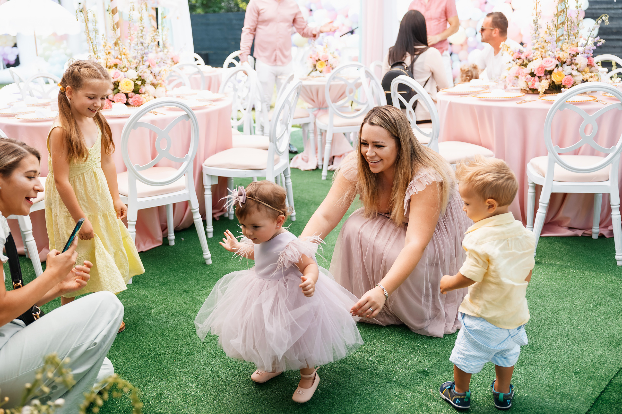 07.25.2021 First birthday. Wedding family event photographer in Chicago Nick Yushevich