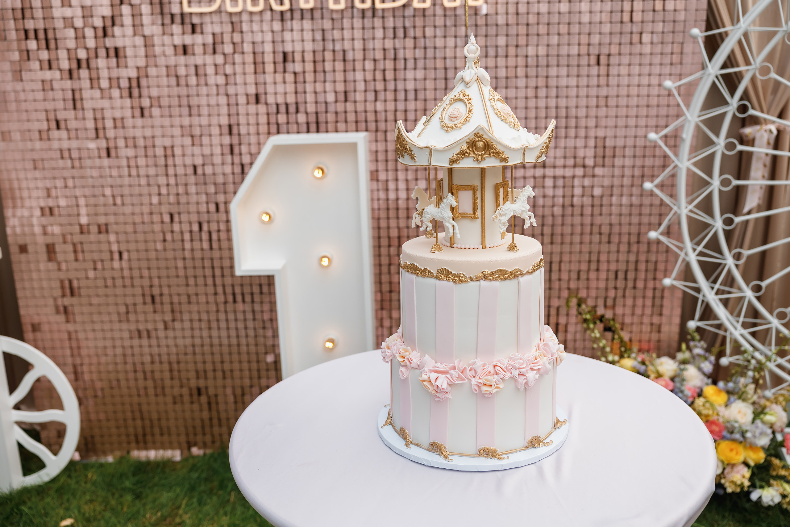 07.25.2021 First birthday. Wedding family event photographer in Chicago Nick Yushevich