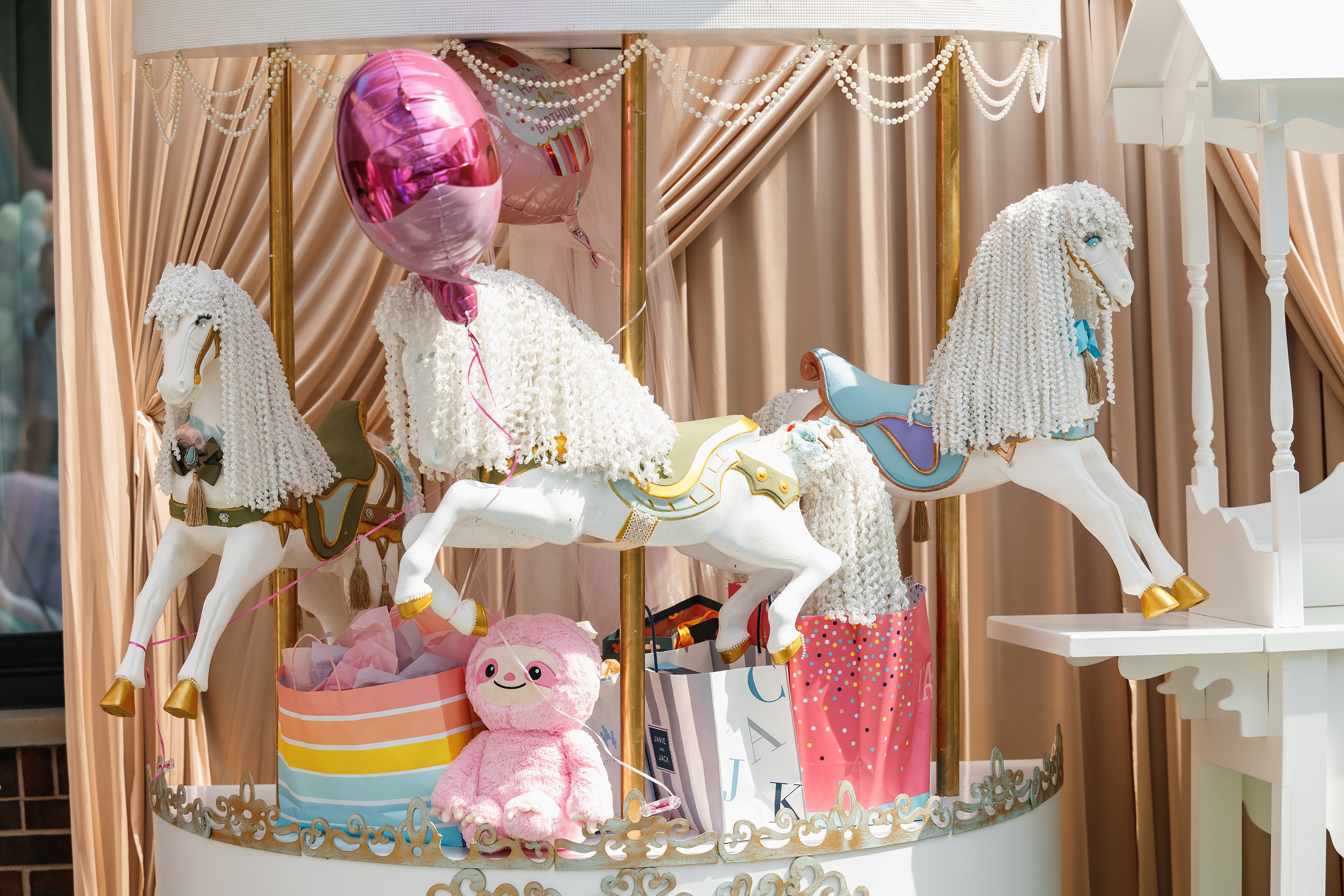 07.25.2021 First birthday. Wedding family event photographer in Chicago Nick Yushevich