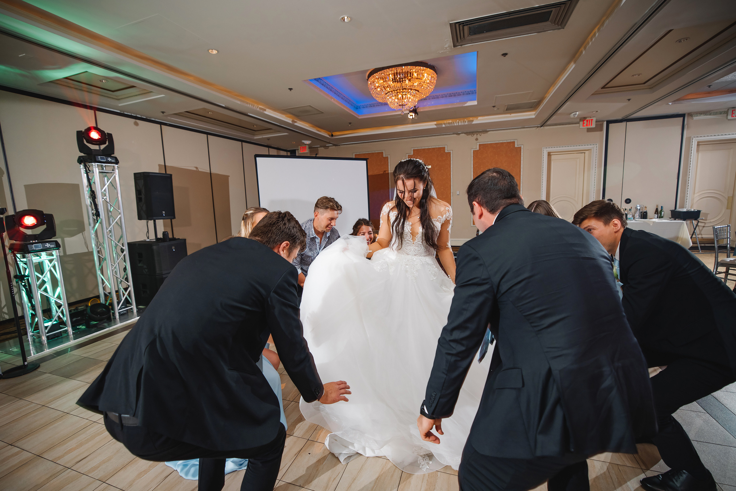 06.12.2021 Wedding. Wedding family event photographer in Chicago Nick Yushevich