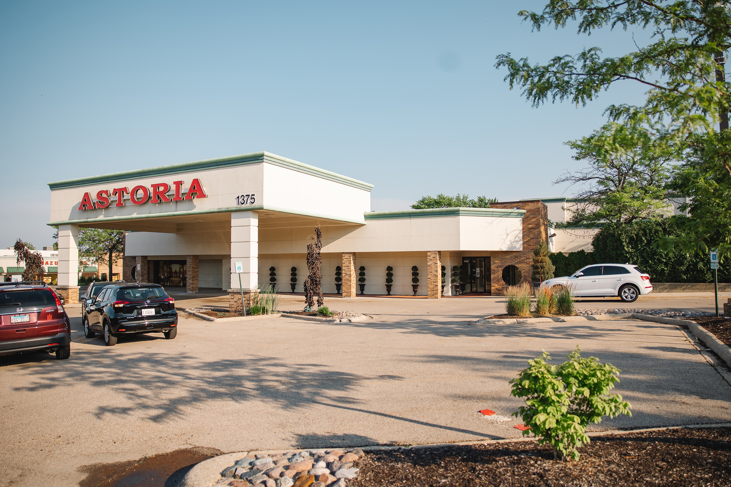 06.12.2021 Wedding. Wedding family event photographer in Chicago Nick Yushevich