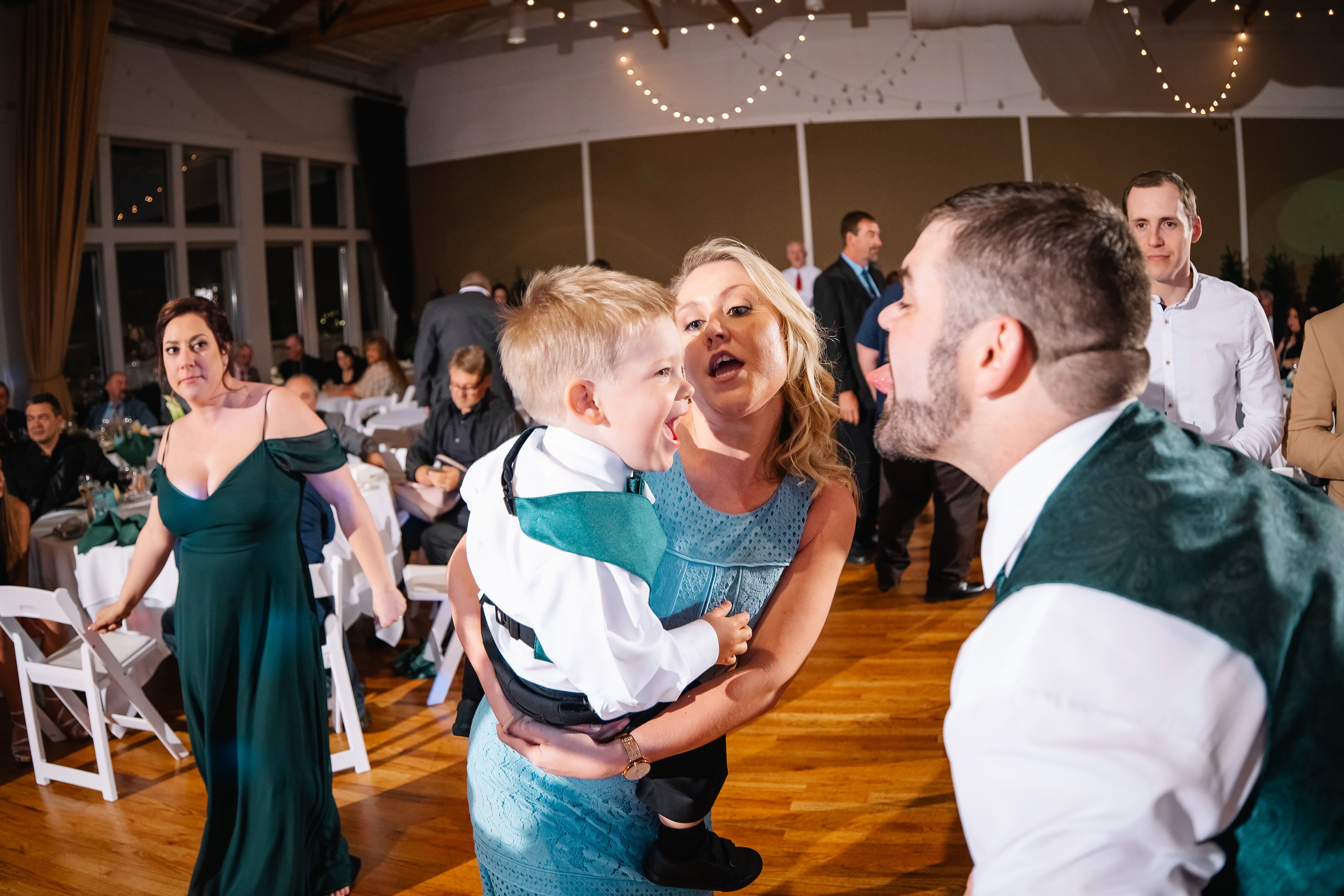 05.29.2021 Wedding. Wedding family event photographer in Chicago Nick Yushevich