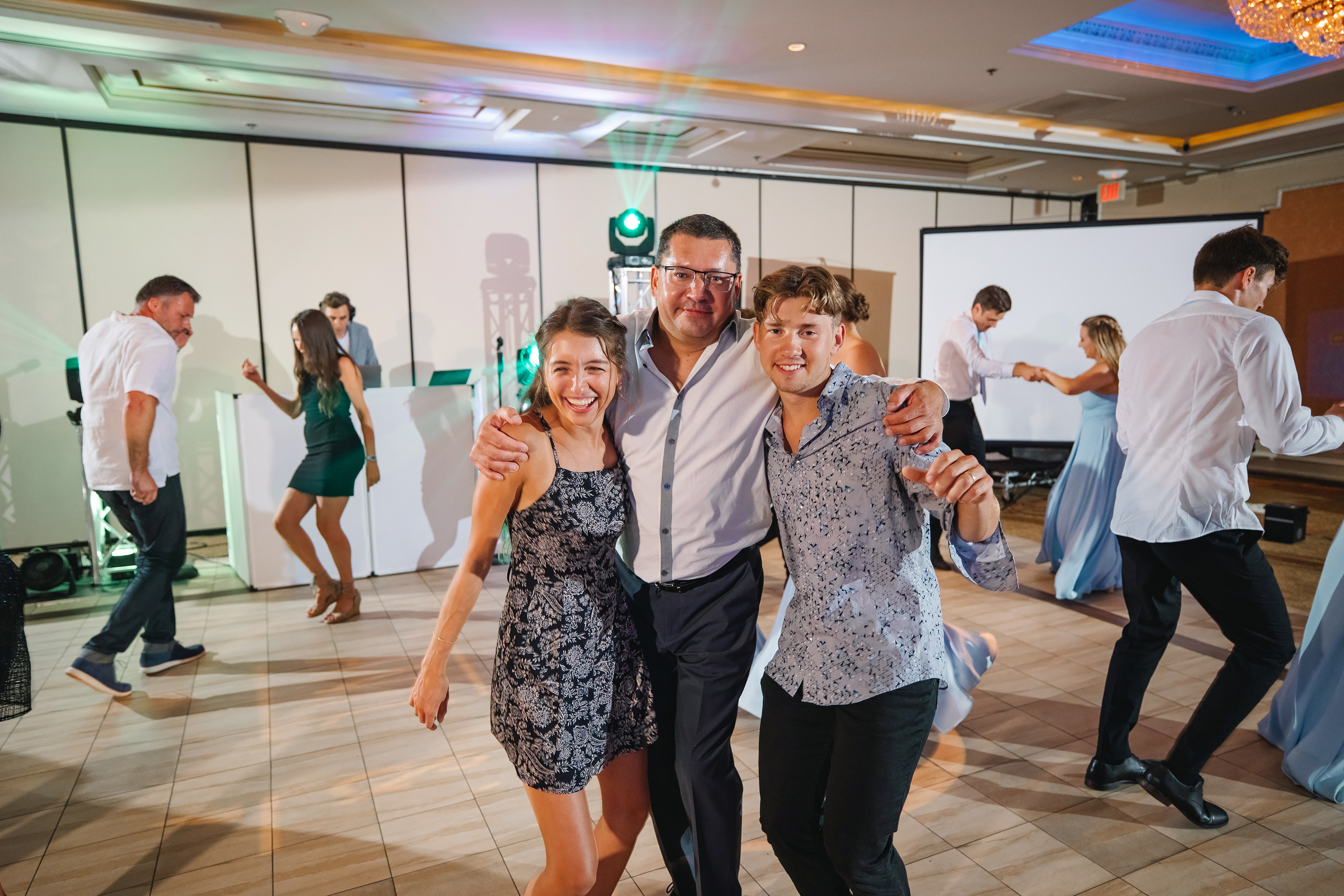 06.12.2021 Wedding. Wedding family event photographer in Chicago Nick Yushevich