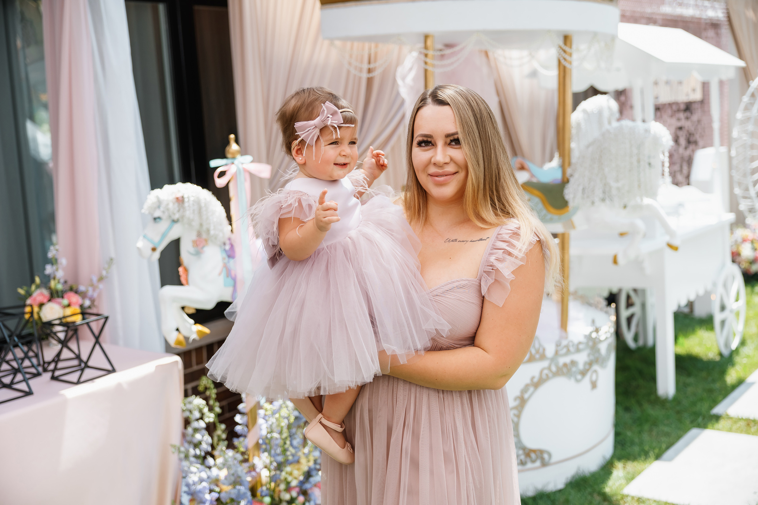 07.25.2021 First birthday. Wedding family event photographer in Chicago Nick Yushevich