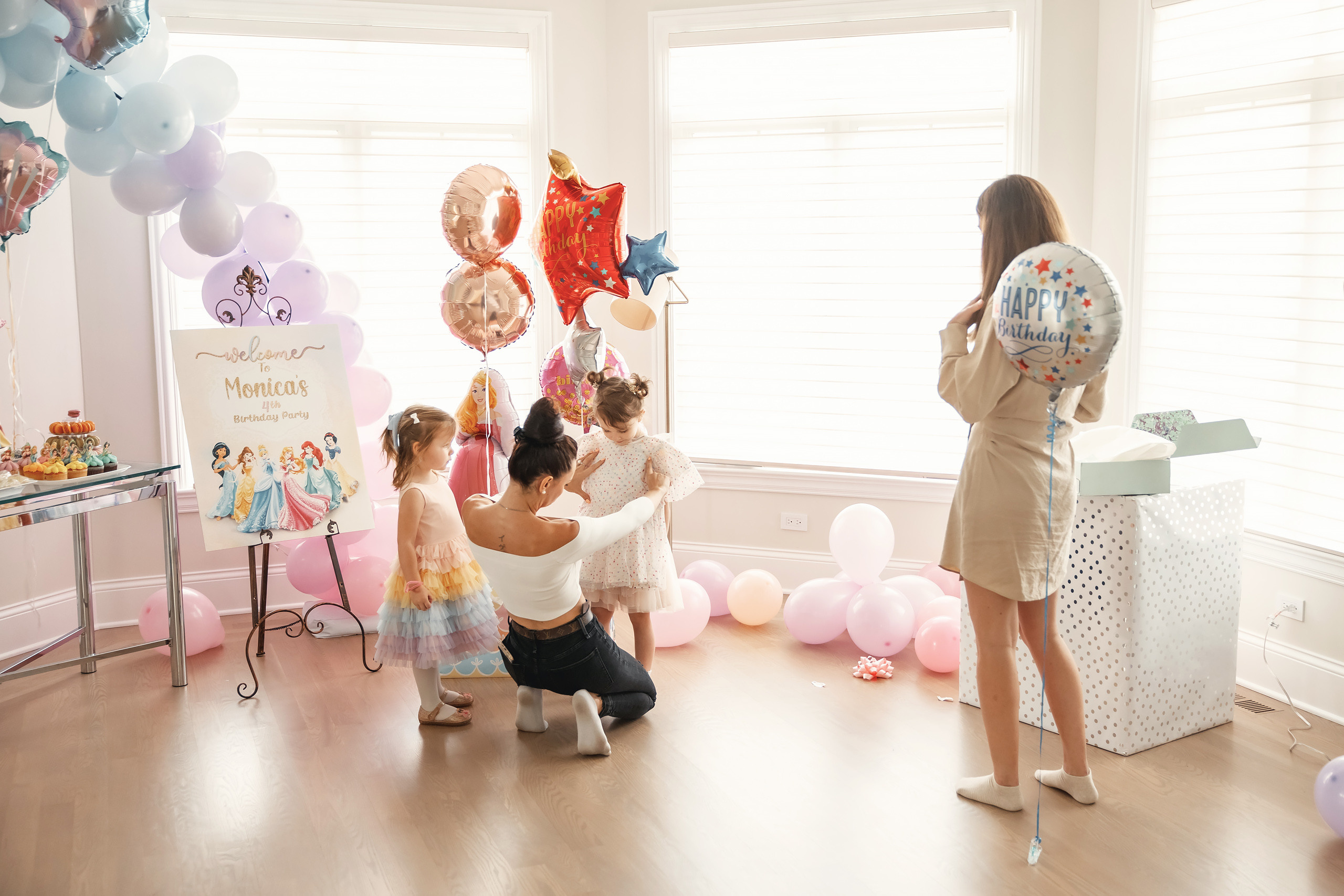 04.25.2021 Birthday. Wedding family event photographer in Chicago Nick Yushevich