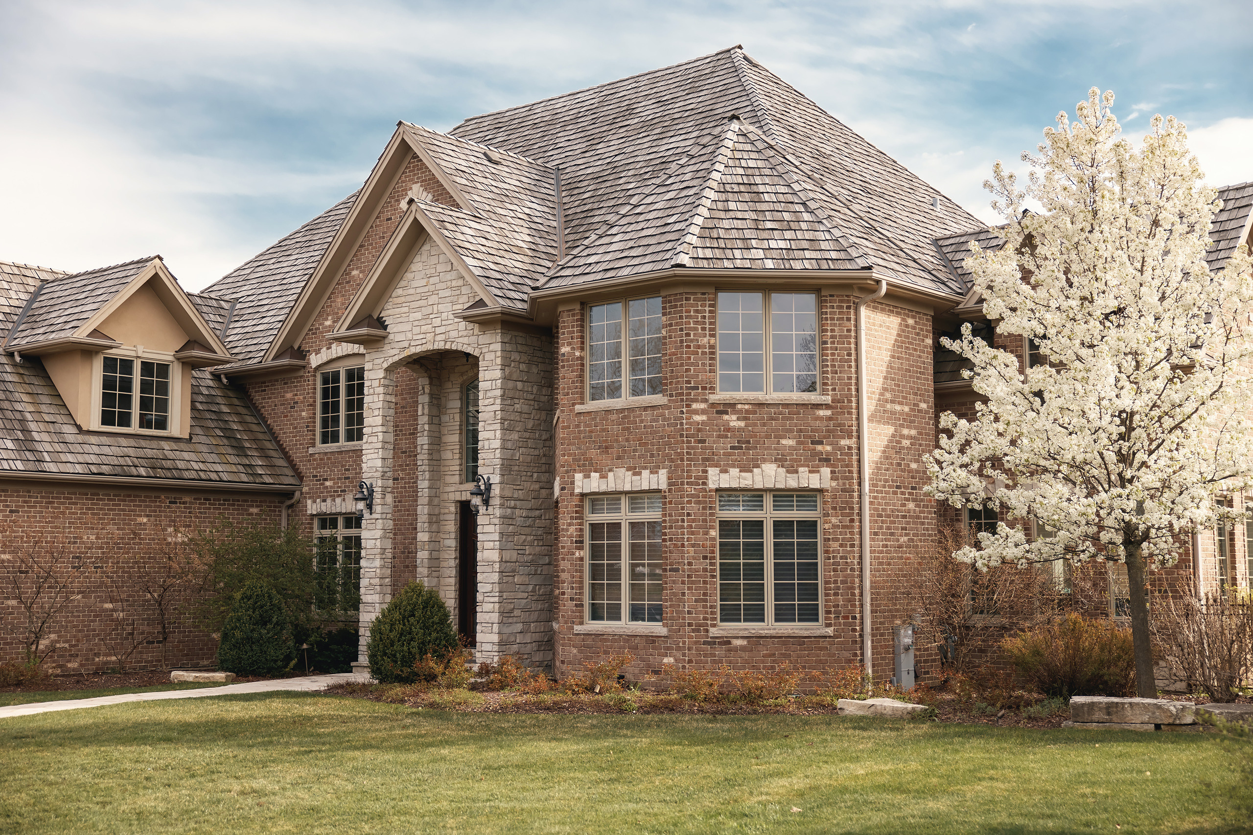 04.25.2021 Birthday. Wedding family event photographer in Chicago Nick Yushevich