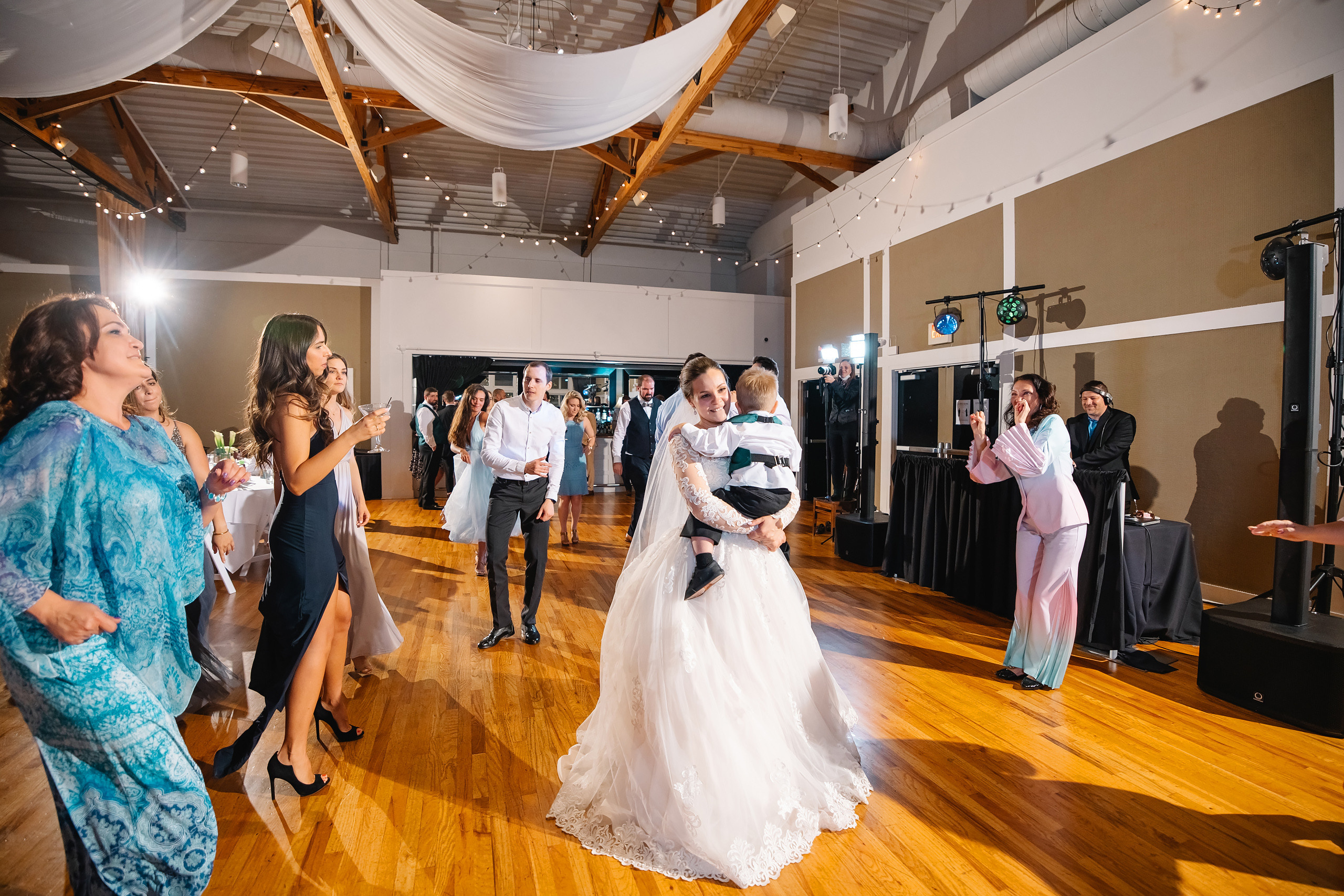 05.29.2021 Wedding. Wedding family event photographer in Chicago Nick Yushevich