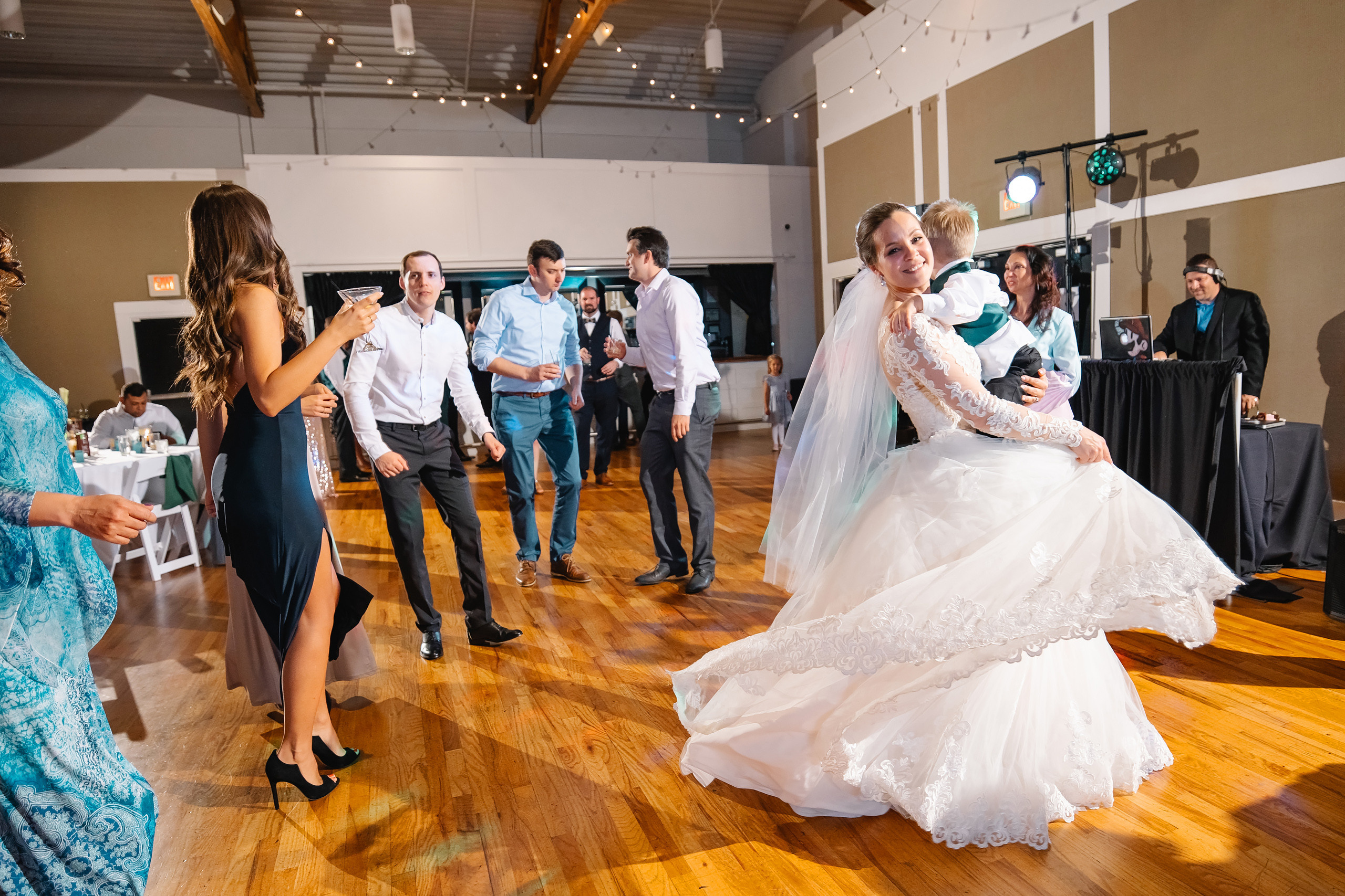 05.29.2021 Wedding. Wedding family event photographer in Chicago Nick Yushevich