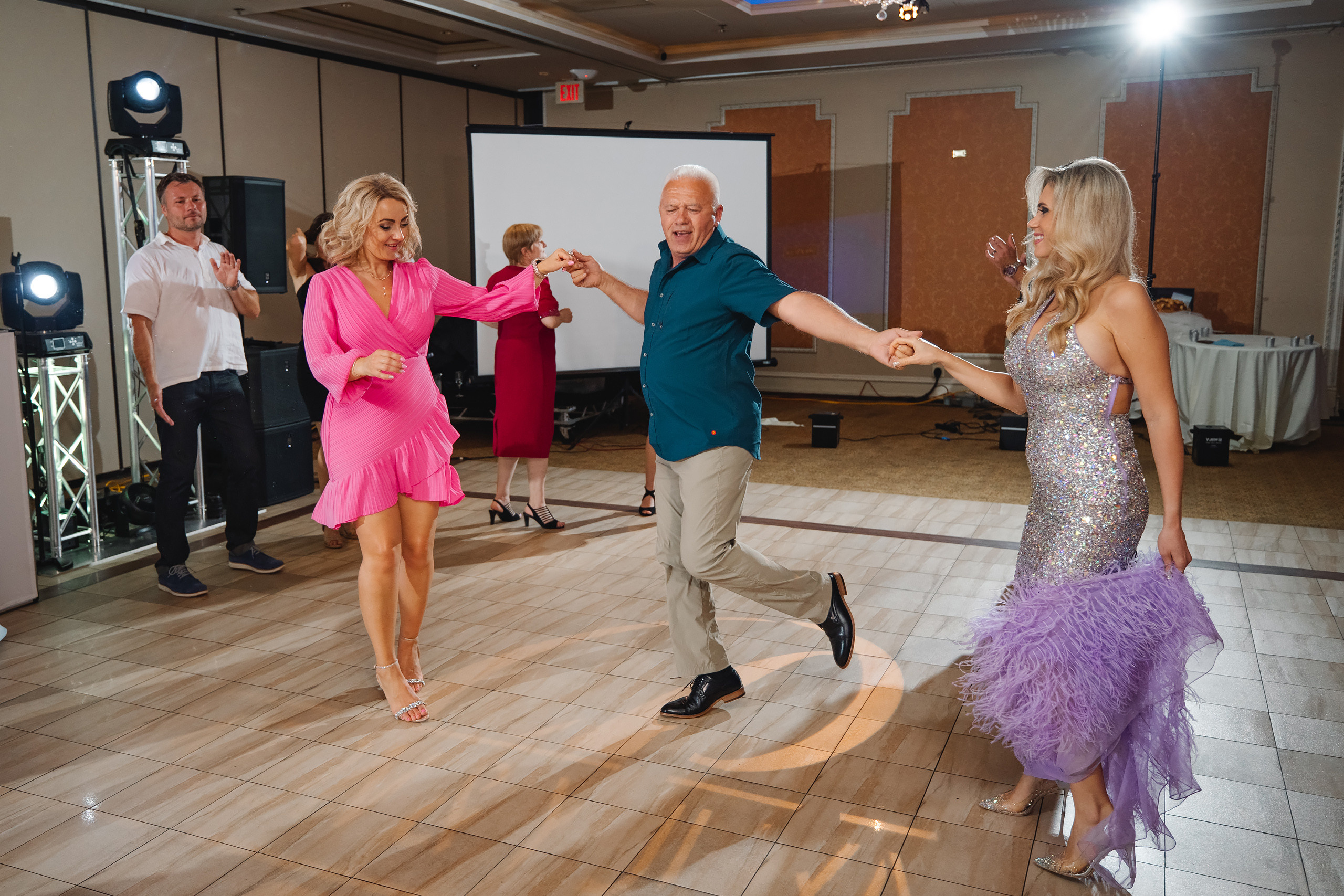 06.12.2021 Wedding. Wedding family event photographer in Chicago Nick Yushevich