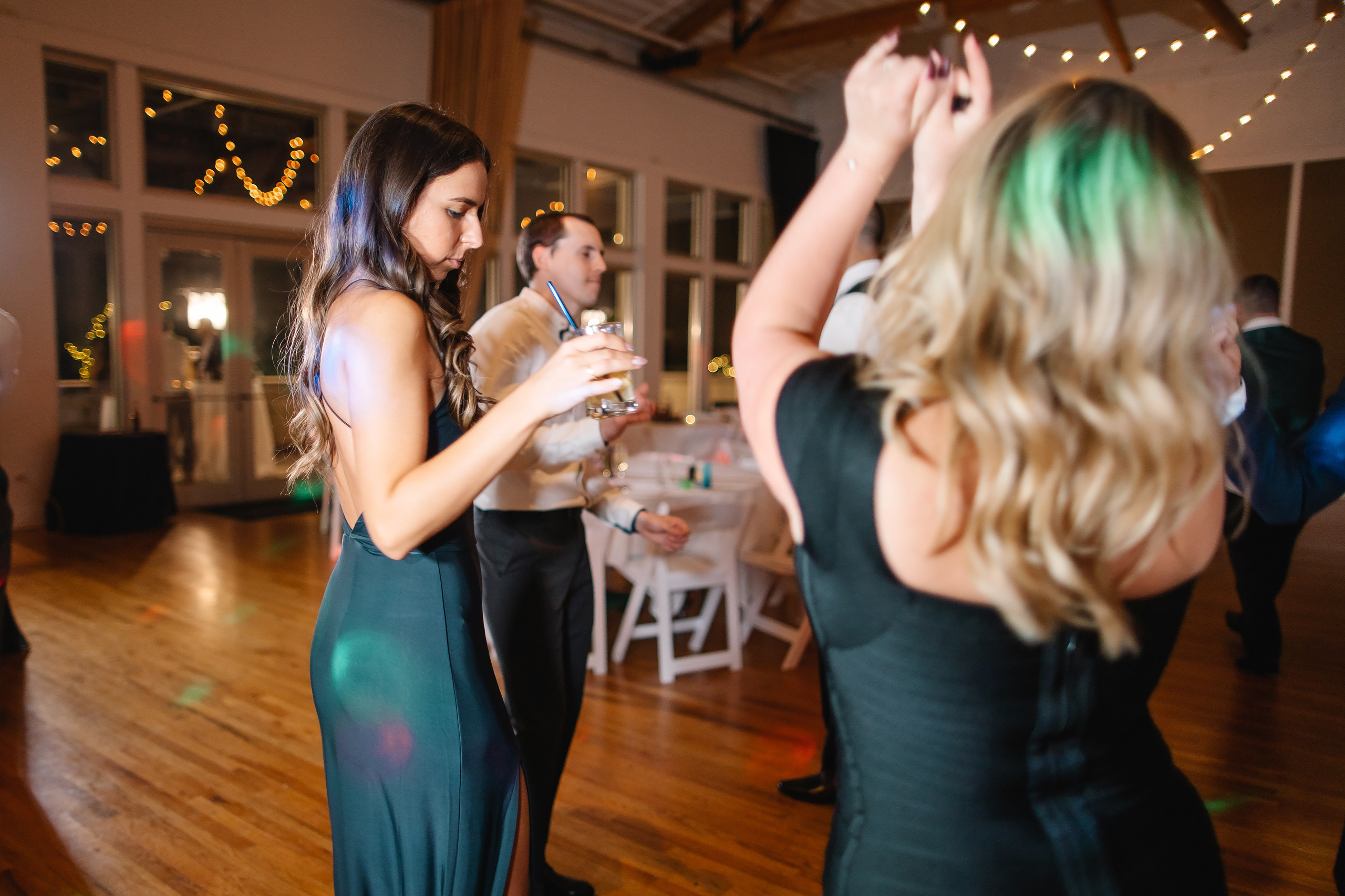 05.29.2021 Wedding. Wedding family event photographer in Chicago Nick Yushevich