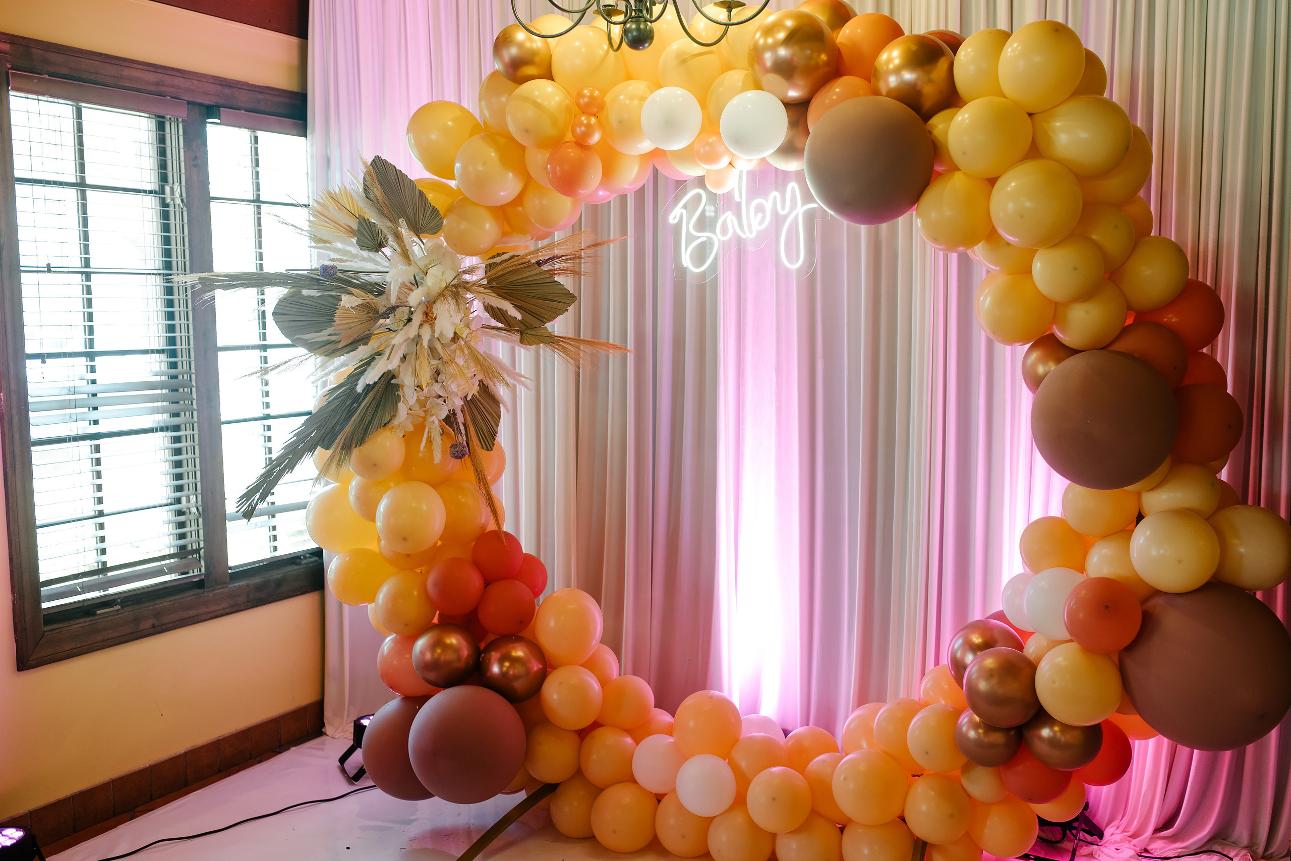 05.30.2021 Baby shower. Wedding family event photographer in Chicago Nick Yushevich