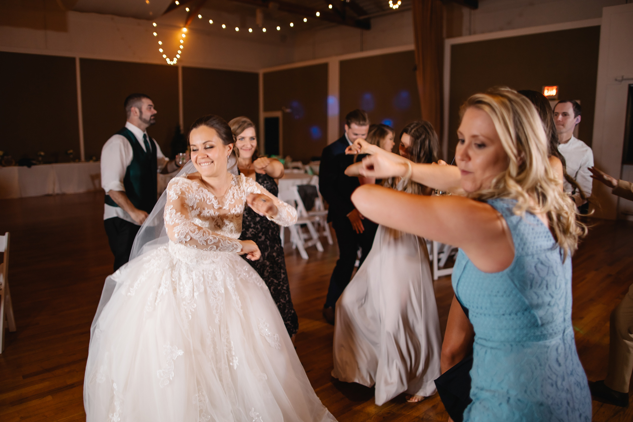 05.29.2021 Wedding. Wedding family event photographer in Chicago Nick Yushevich