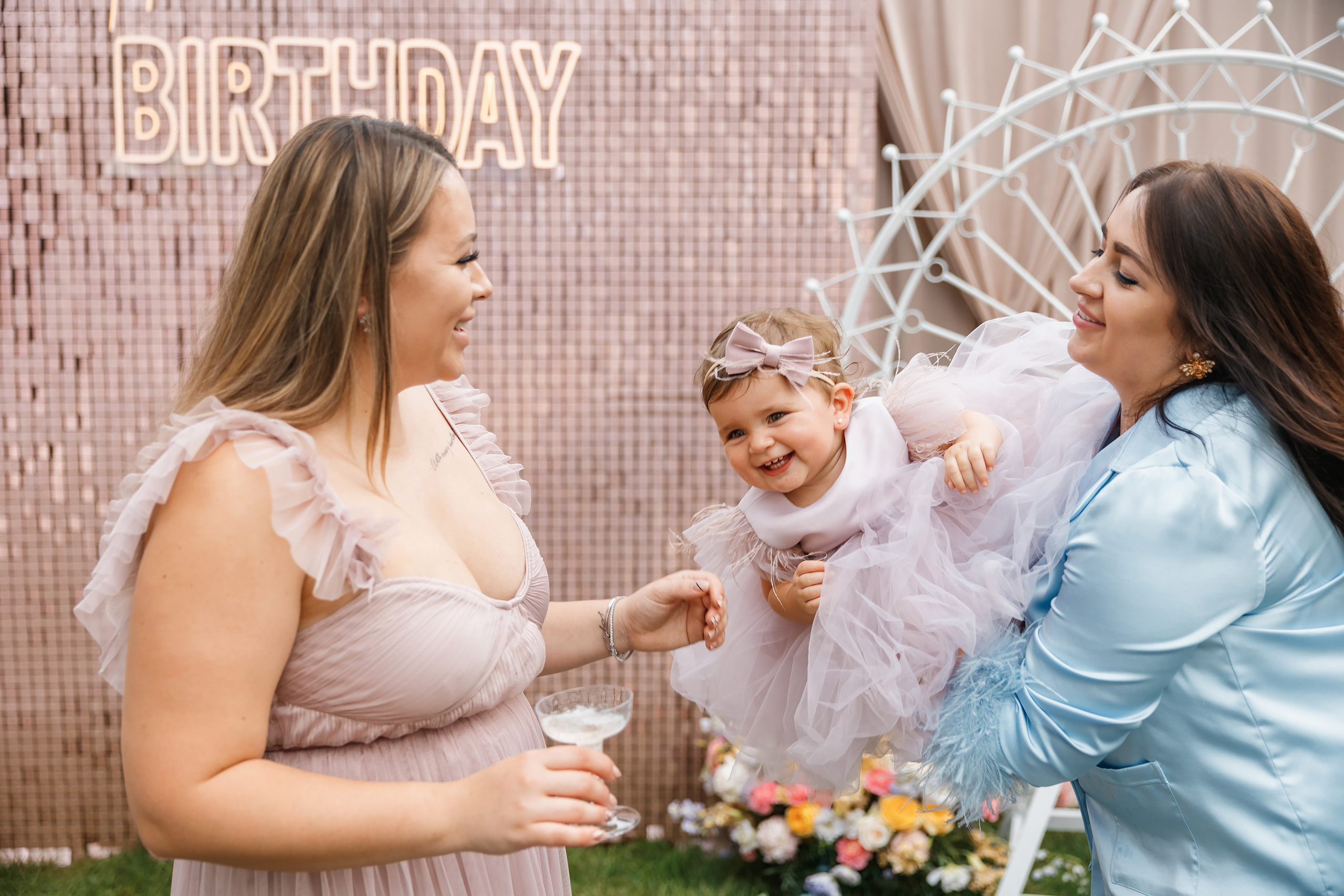 07.25.2021 First birthday. Wedding family event photographer in Chicago Nick Yushevich