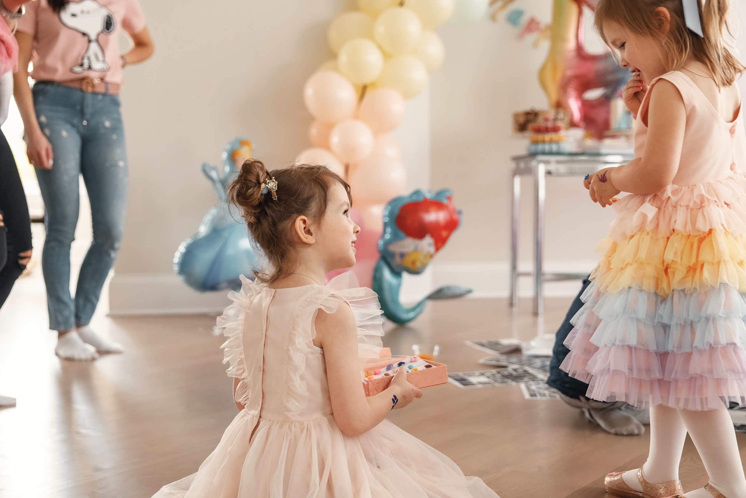 04.25.2021 Birthday. Wedding family event photographer in Chicago Nick Yushevich