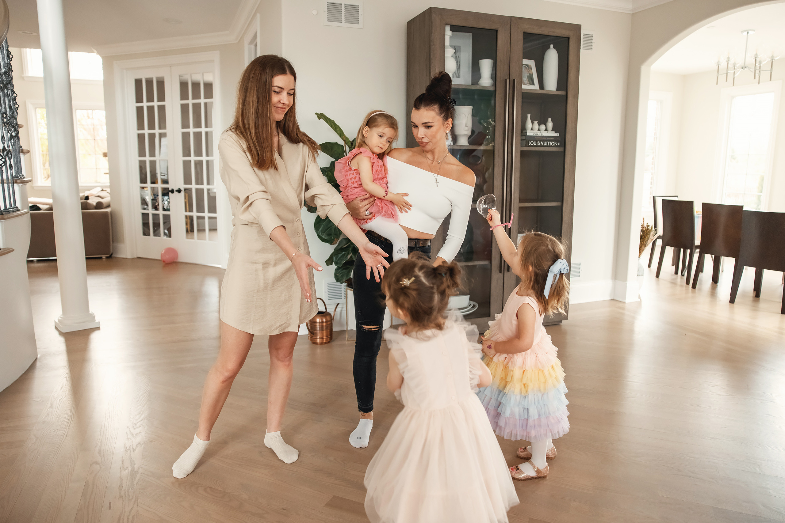 04.25.2021 Birthday. Wedding family event photographer in Chicago Nick Yushevich