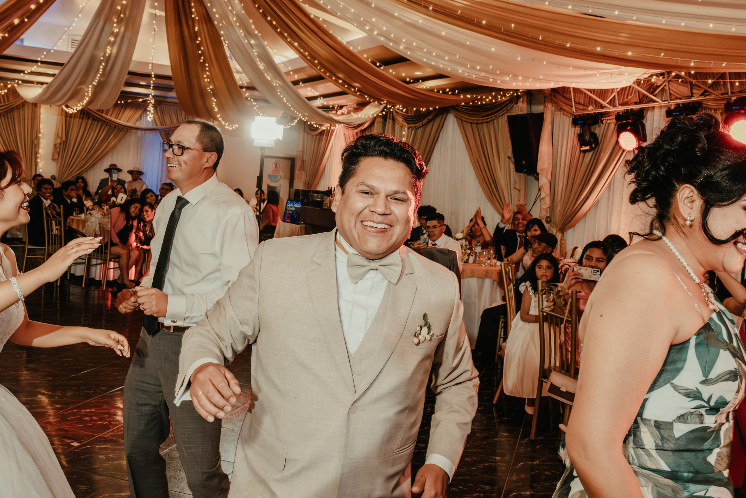 VANESSA + FRANKLIN BODA RELIGIOSA. Studio KVTA | Fotografía y Video de Bodas en Arequipa
