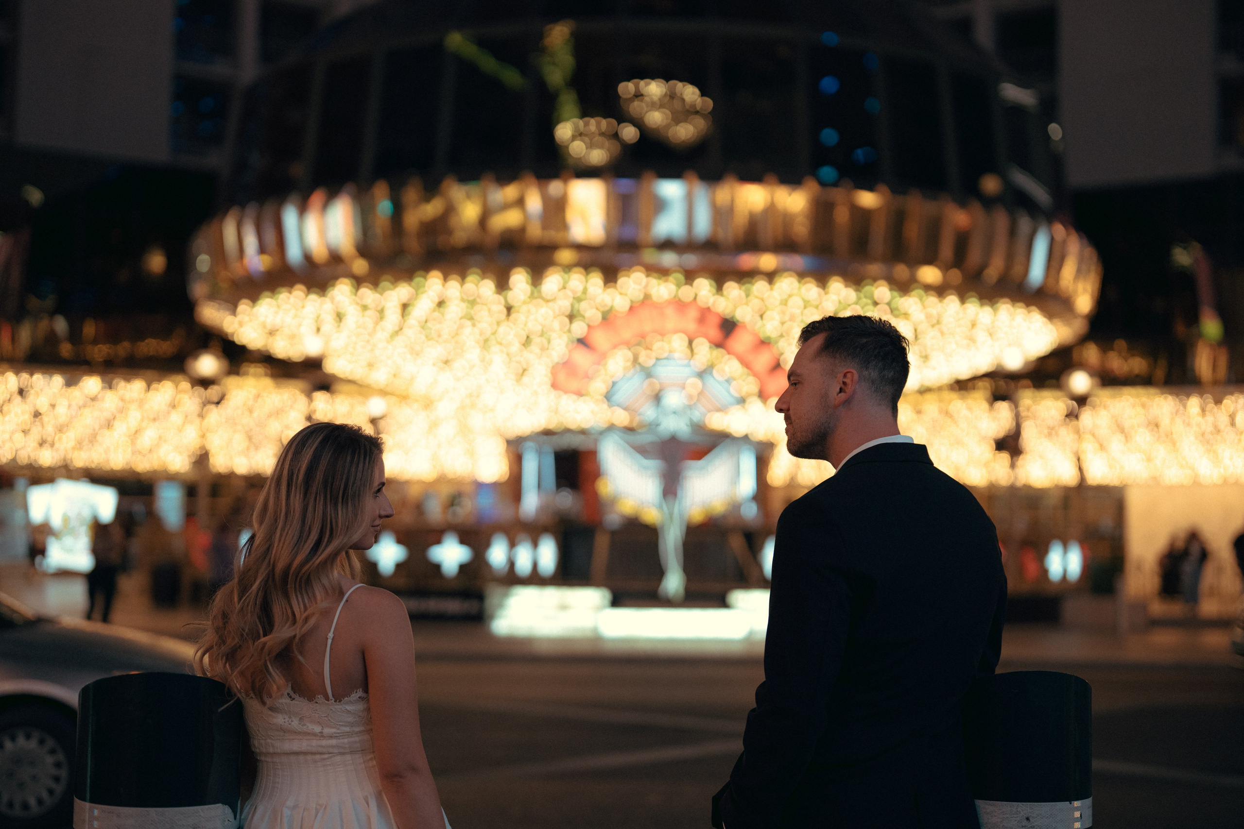 Isabela&Sean. Wedding & elopement photographer Viktoriya Kravtsov. Las Vegas