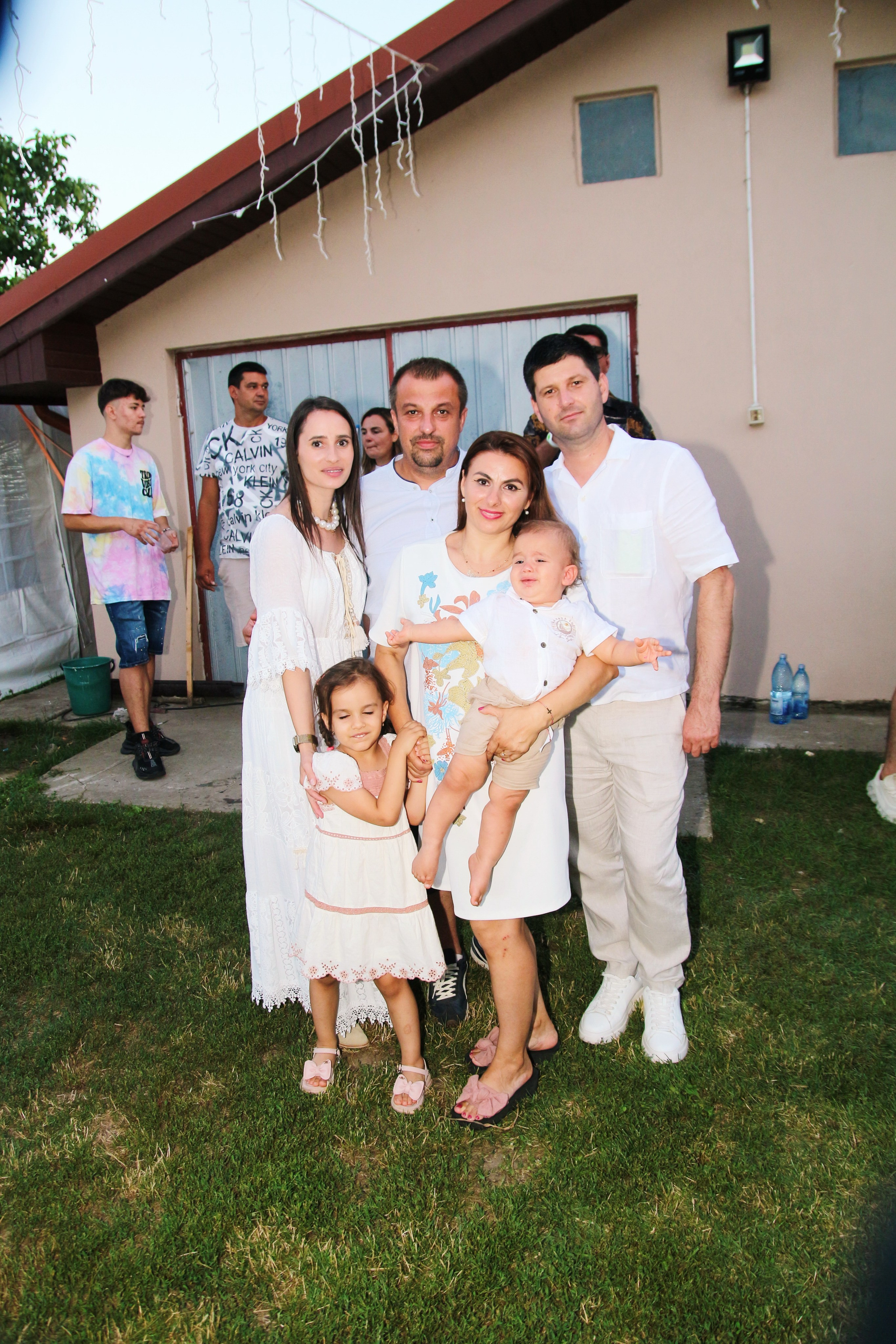 BYZO MEDIA. PETRU BYZO - family and children photographer in ROMANIA