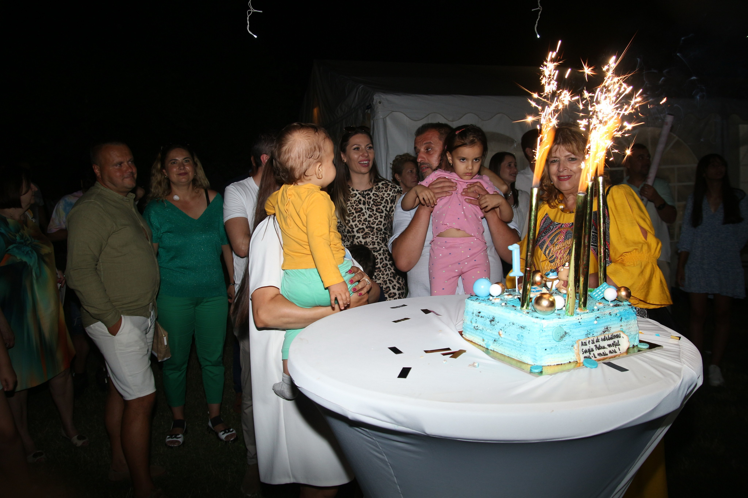 BYZO MEDIA. PETRU BYZO - family and children photographer in ROMANIA