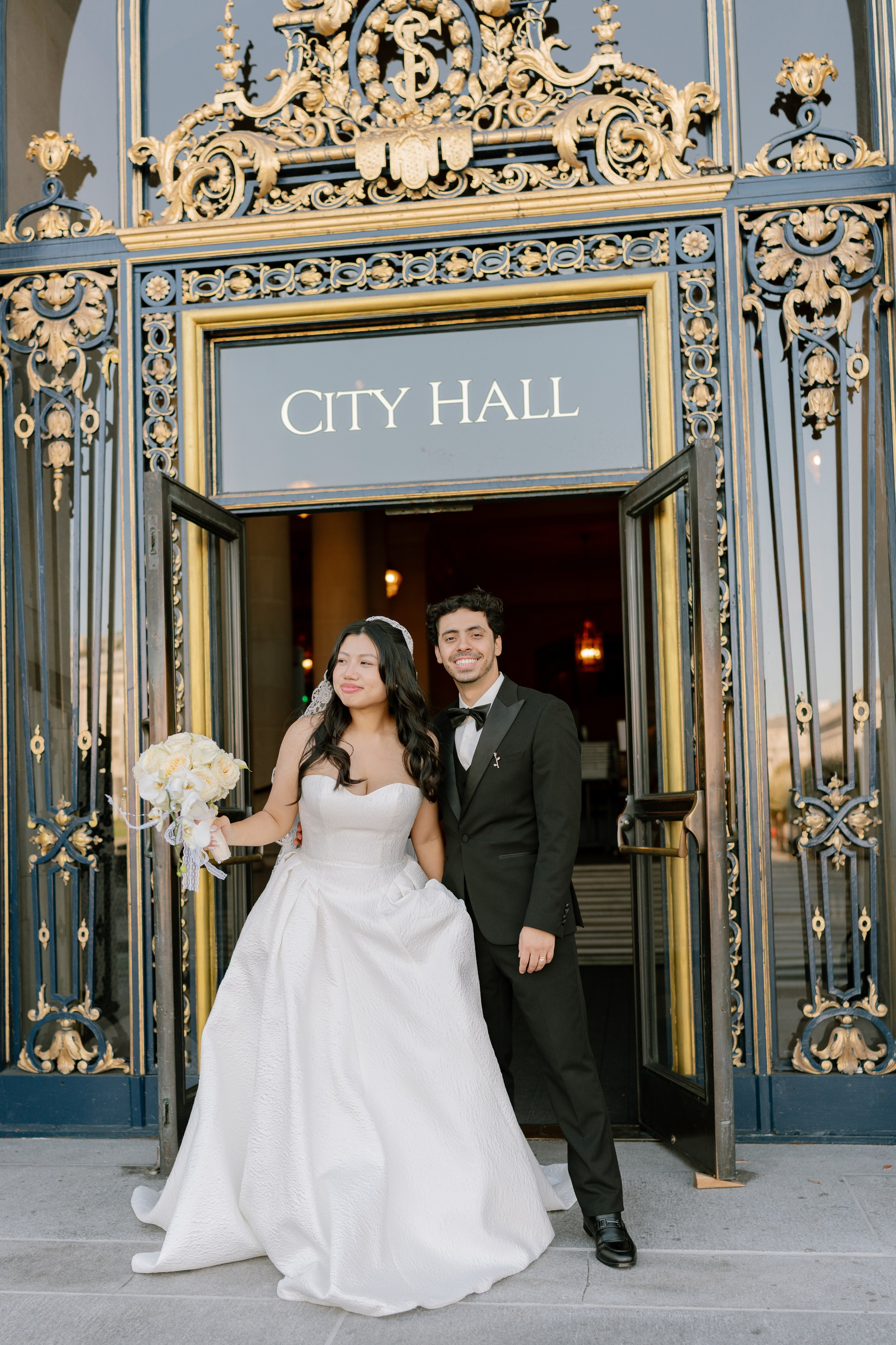 San Francisco Wedding Photography Portfolio | City Hall & Bay Area. Wedding & lifestyle photographer in Bay Area, San Francisco, Santa Cruz
