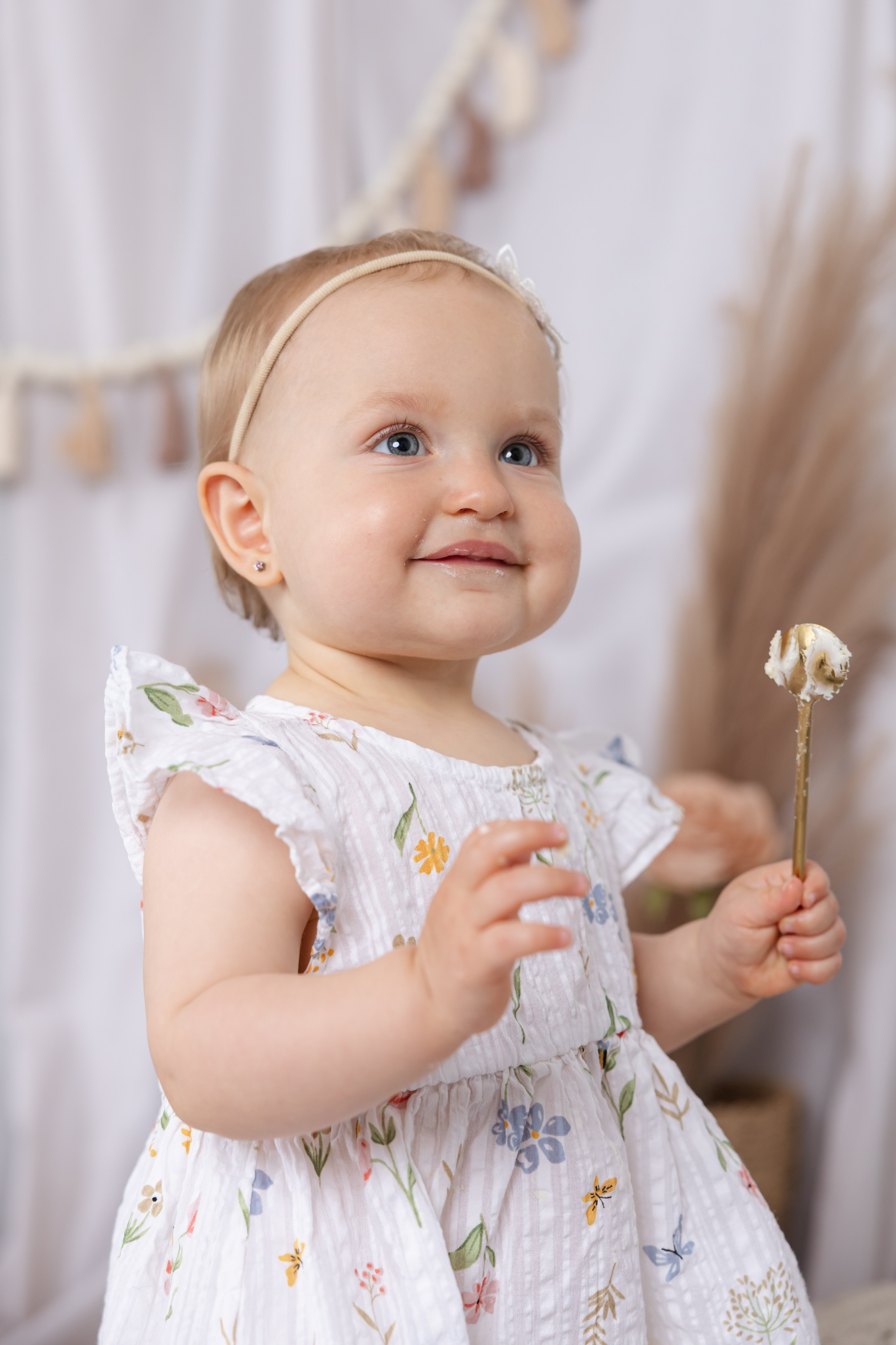 Julie Smash Cake. Rodinná, těhotenská, newborn a lifestyle fotografka v Písku Oxana Telupilova