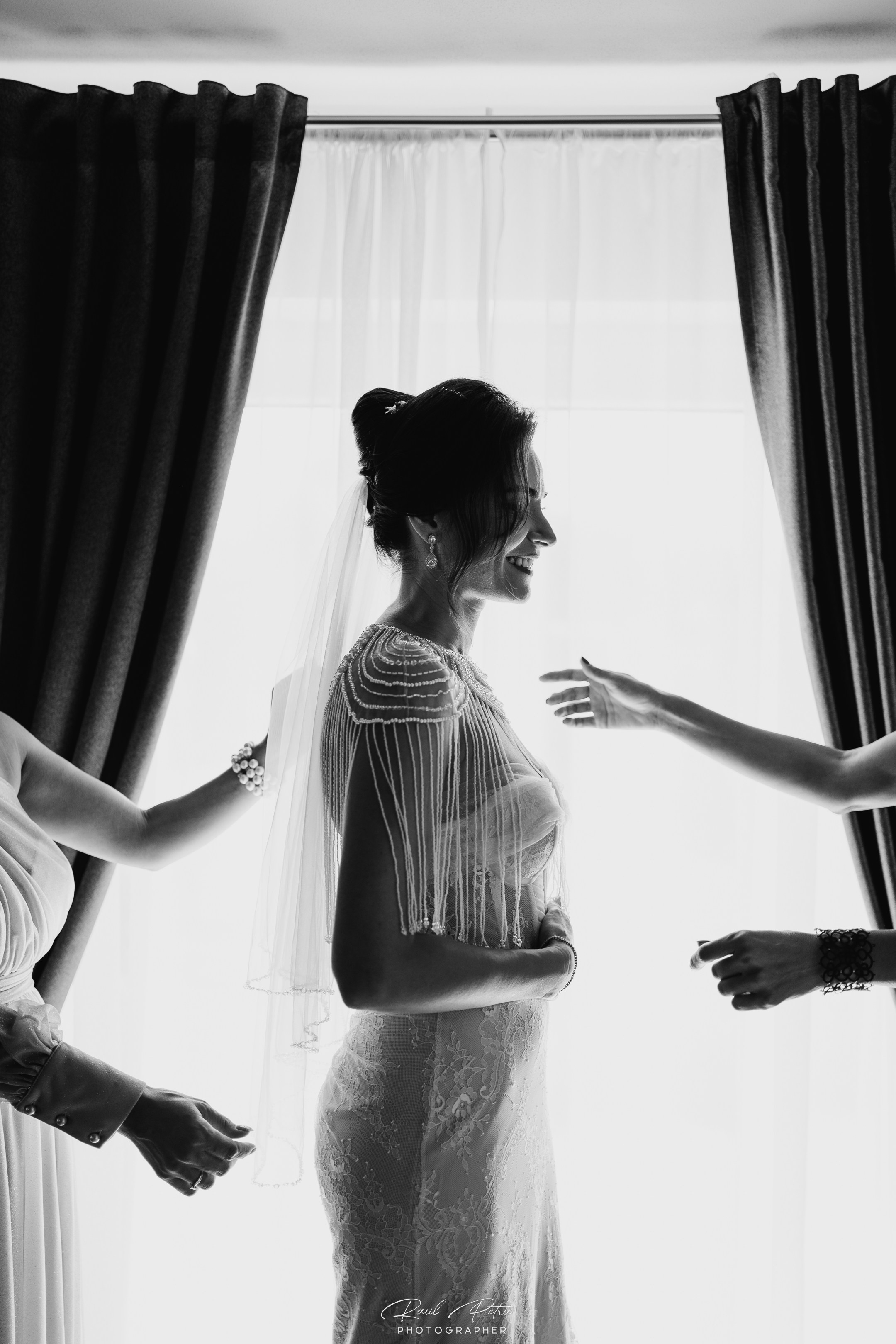 Luxury Wedding Photographer Romania & Europe | Elegant, Emotional Wedding Stories. Raul Petru Photographer