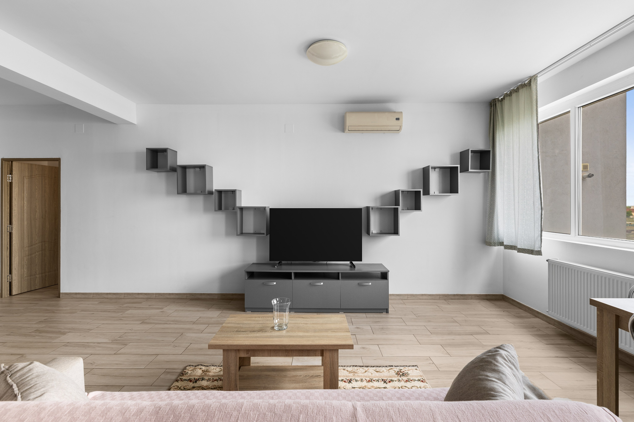 INTERIOR - REALESTATE. Samuel Ciobanu