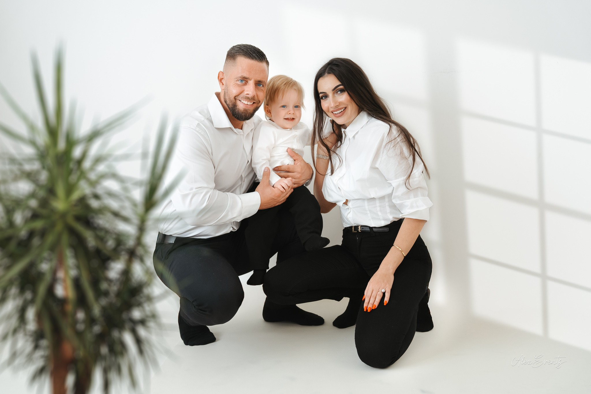 Fotograf Studio copii 1 an Romani Danemarca | Alex Events. AlexEvents Fotograf / Videograf de evenimente Danemarca DK Horsens, Arhus, Odense, Vejle.Nunta, botez, foto-studio