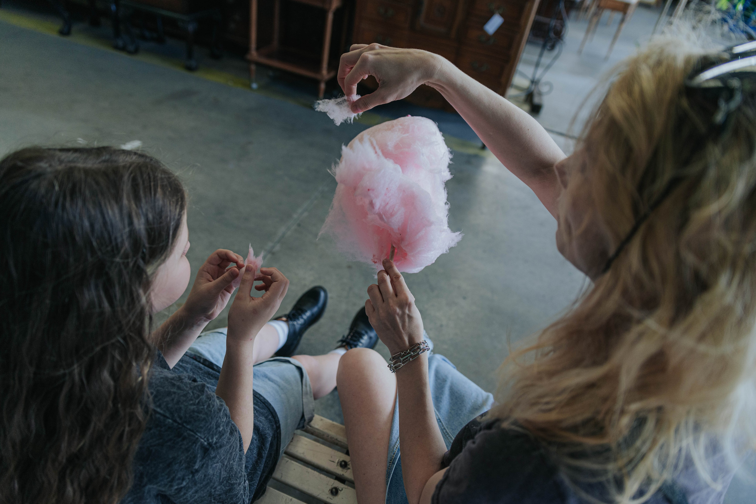 Flea Market Buenos Aires. Photographer @elmirkami in the city of Buenos Aires