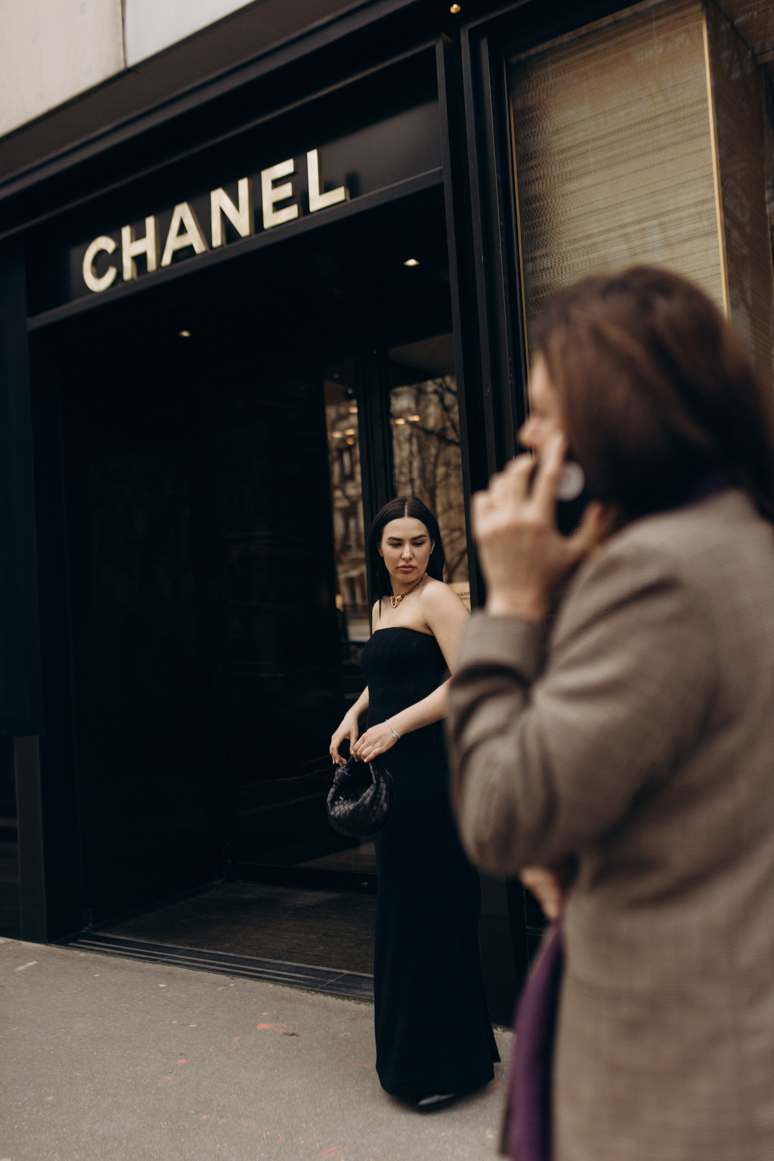 Couple, Family & Portrait Photo Sessions in Paris. Photographer Khrystyna Voronova