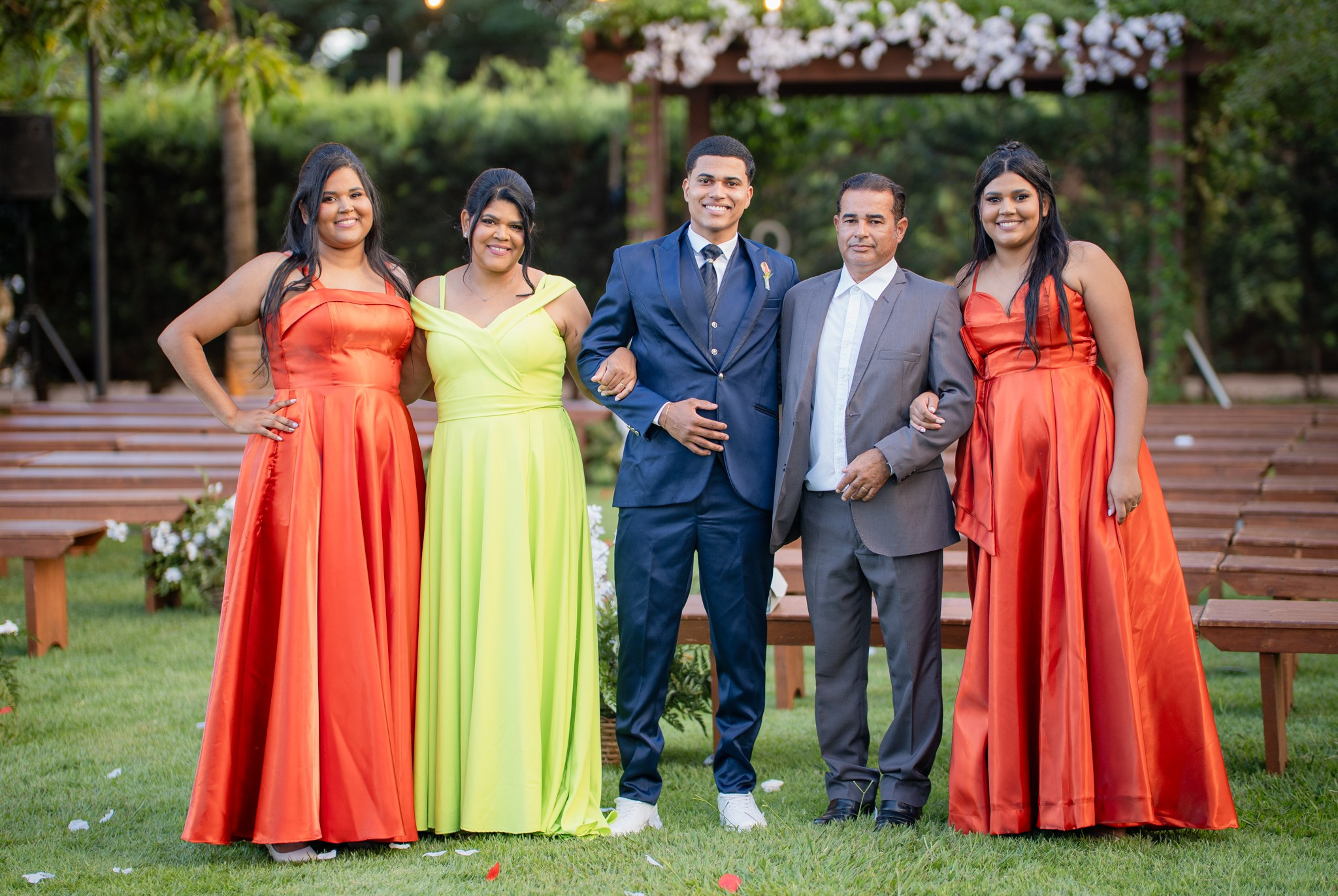 Larissa & Vinicius — Espaço Faveral / Aararaquara. Robson Colaço