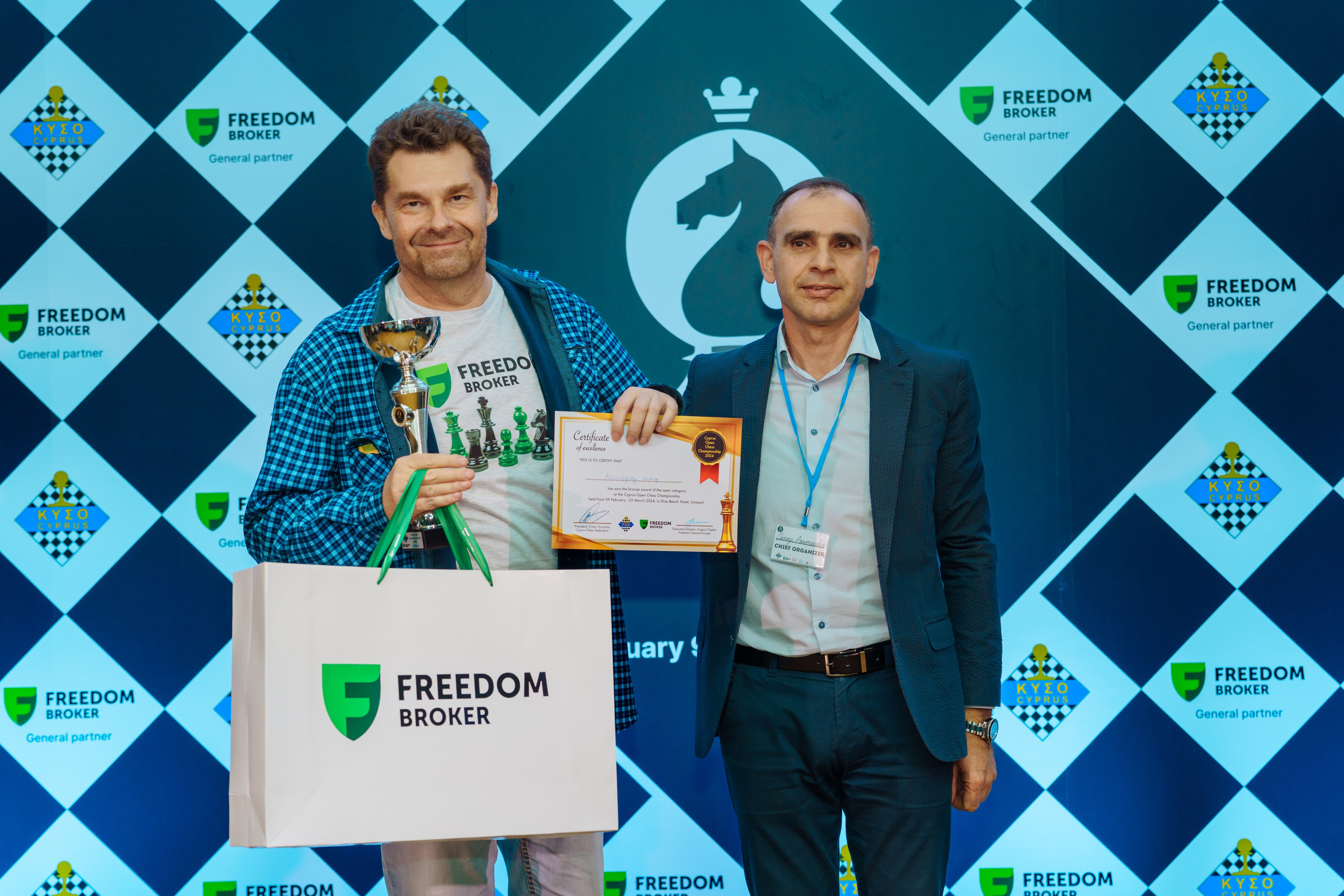 Chess. Photographer in Cyprus