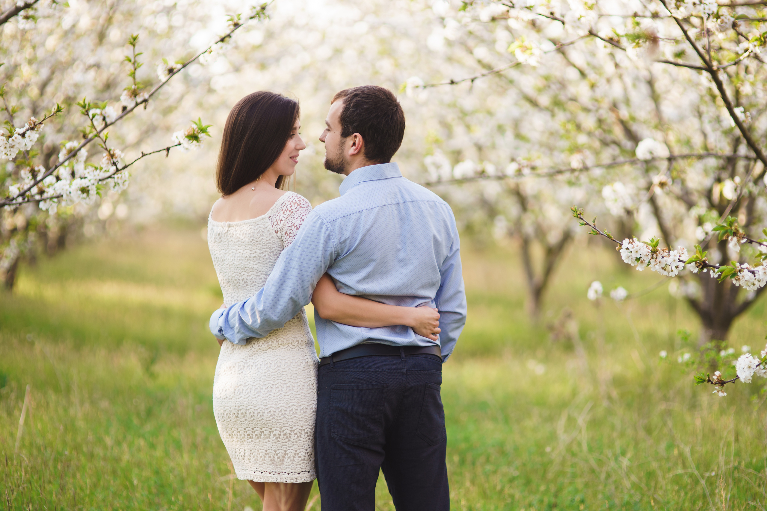 Фотосессия в Бургасе в цветущих садах. Fotograf in Bulgarien Katerina Zubkova