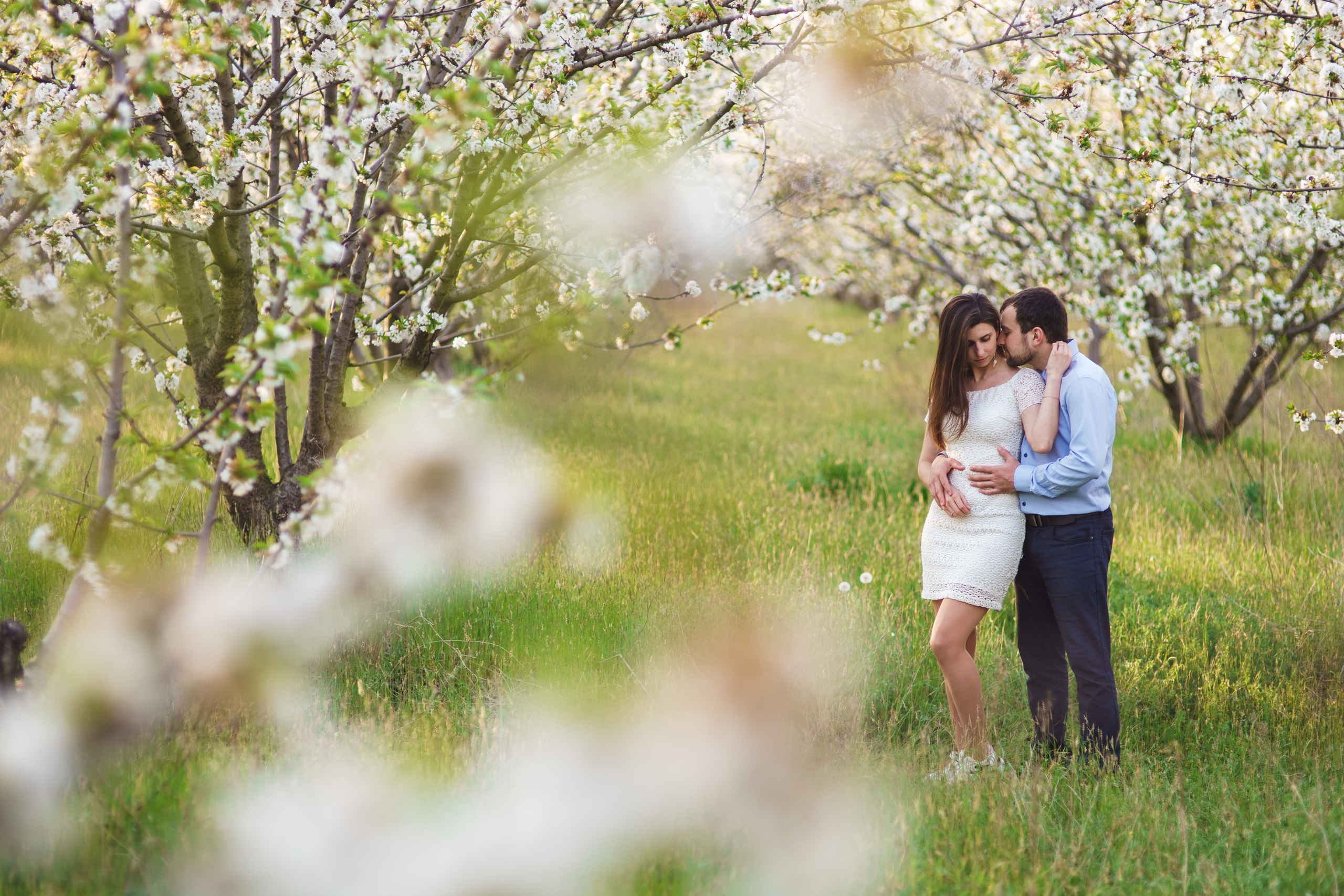 Фотосессия в Бургасе в цветущих садах. Fotograf in Bulgarien Katerina Zubkova