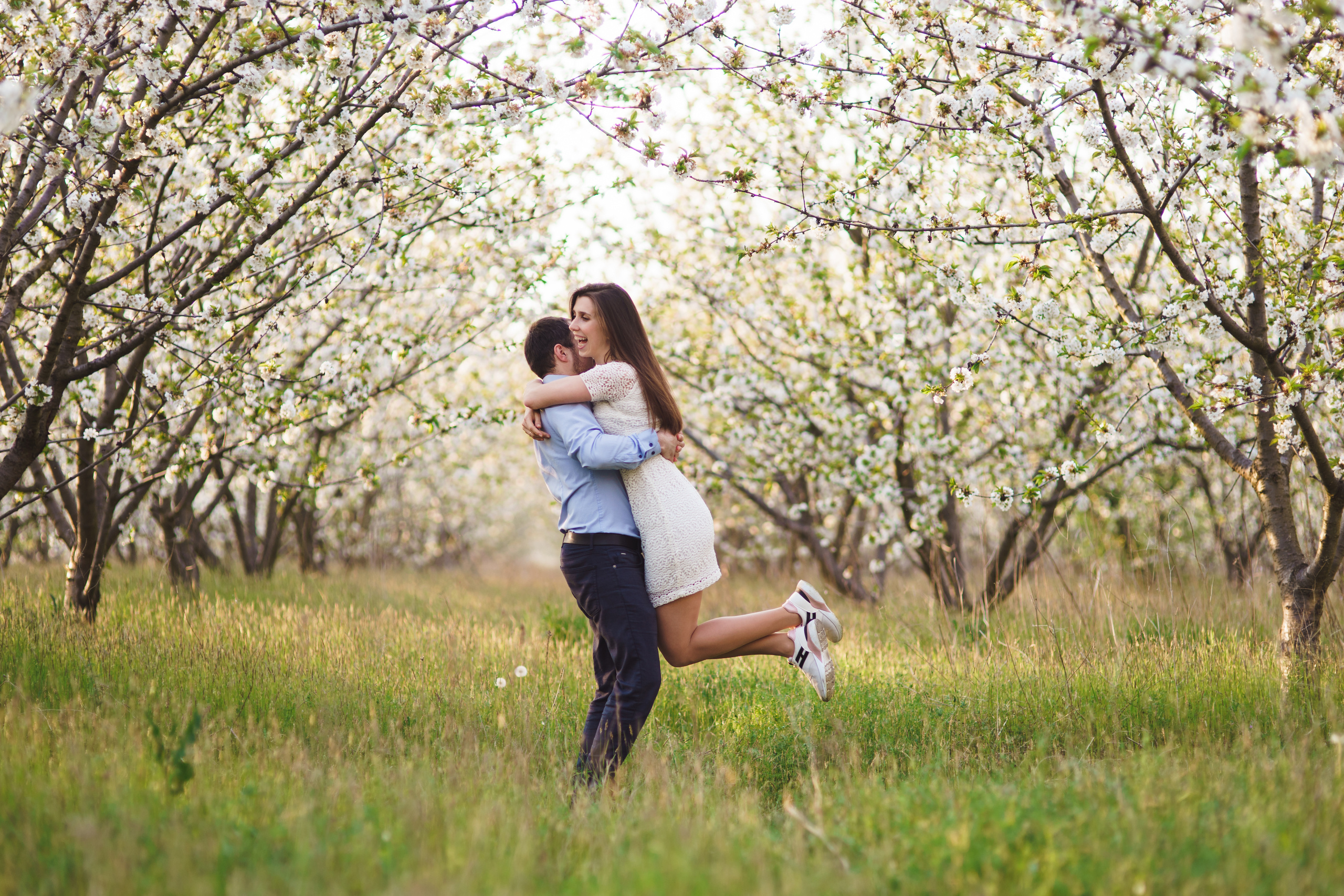Фотосессия в Бургасе в цветущих садах. Fotograf in Bulgarien Katerina Zubkova