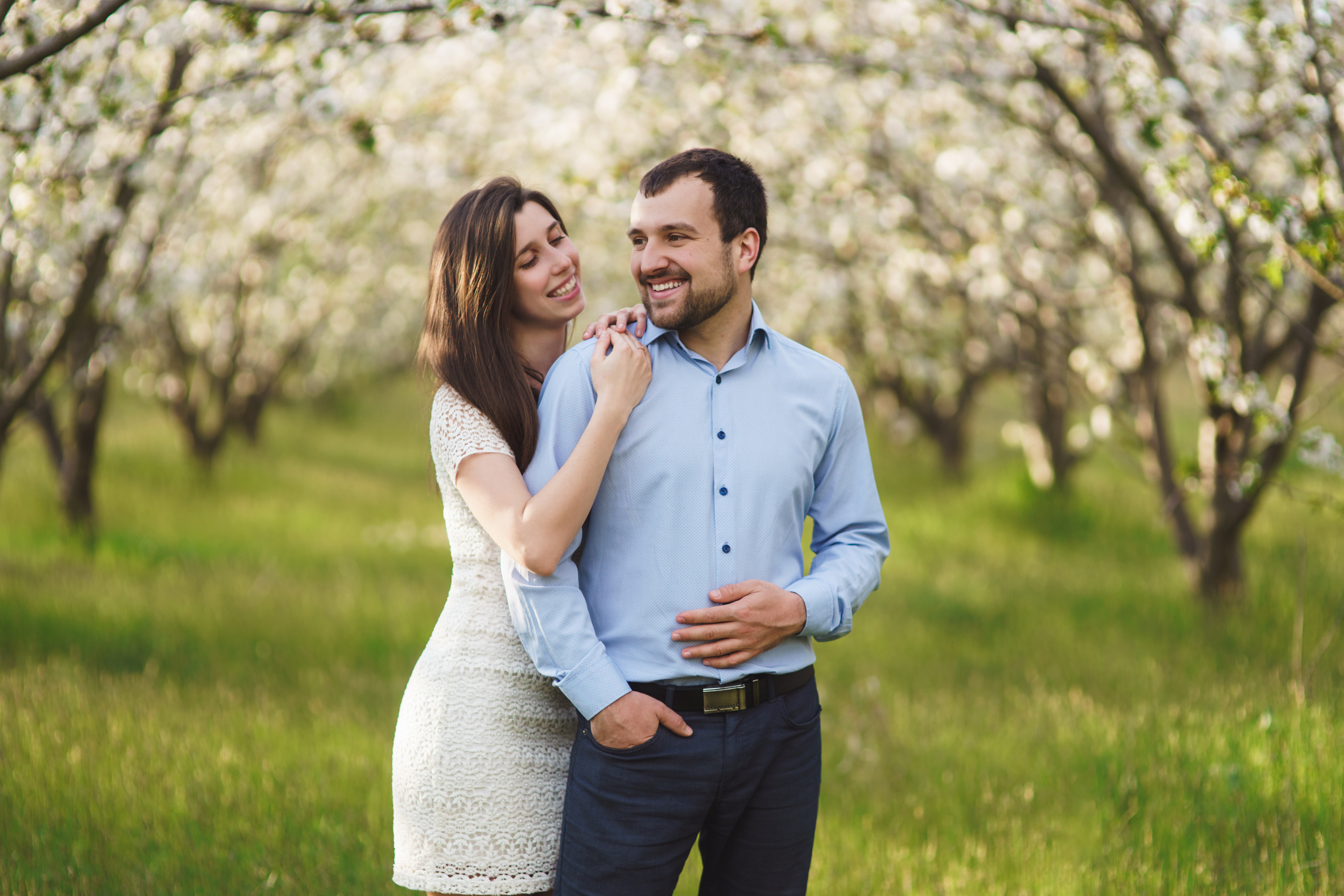 Фотосессия в Бургасе в цветущих садах. Fotograf in Bulgarien Katerina Zubkova