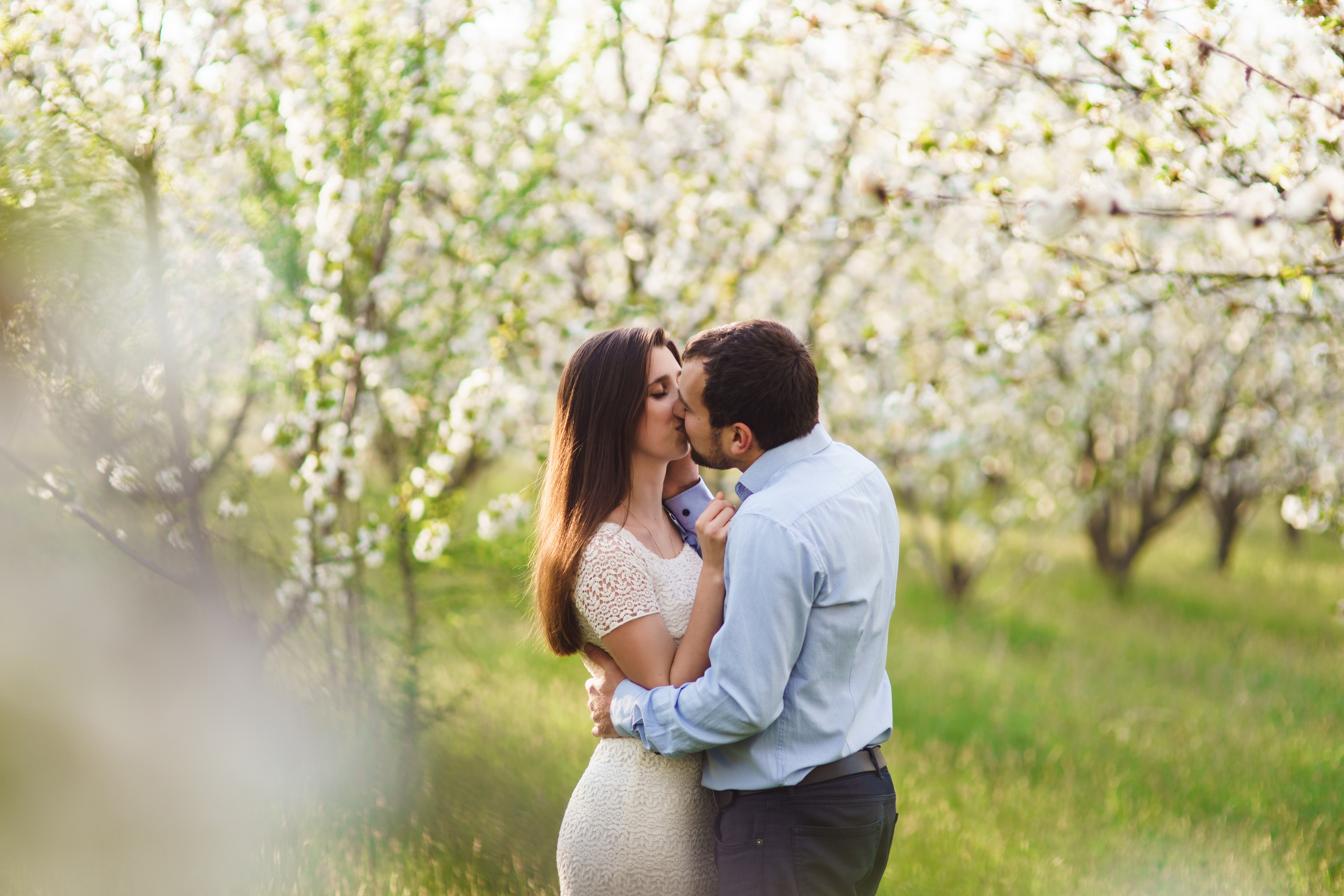 Фотосессия в Бургасе в цветущих садах. Fotograf in Bulgarien Katerina Zubkova