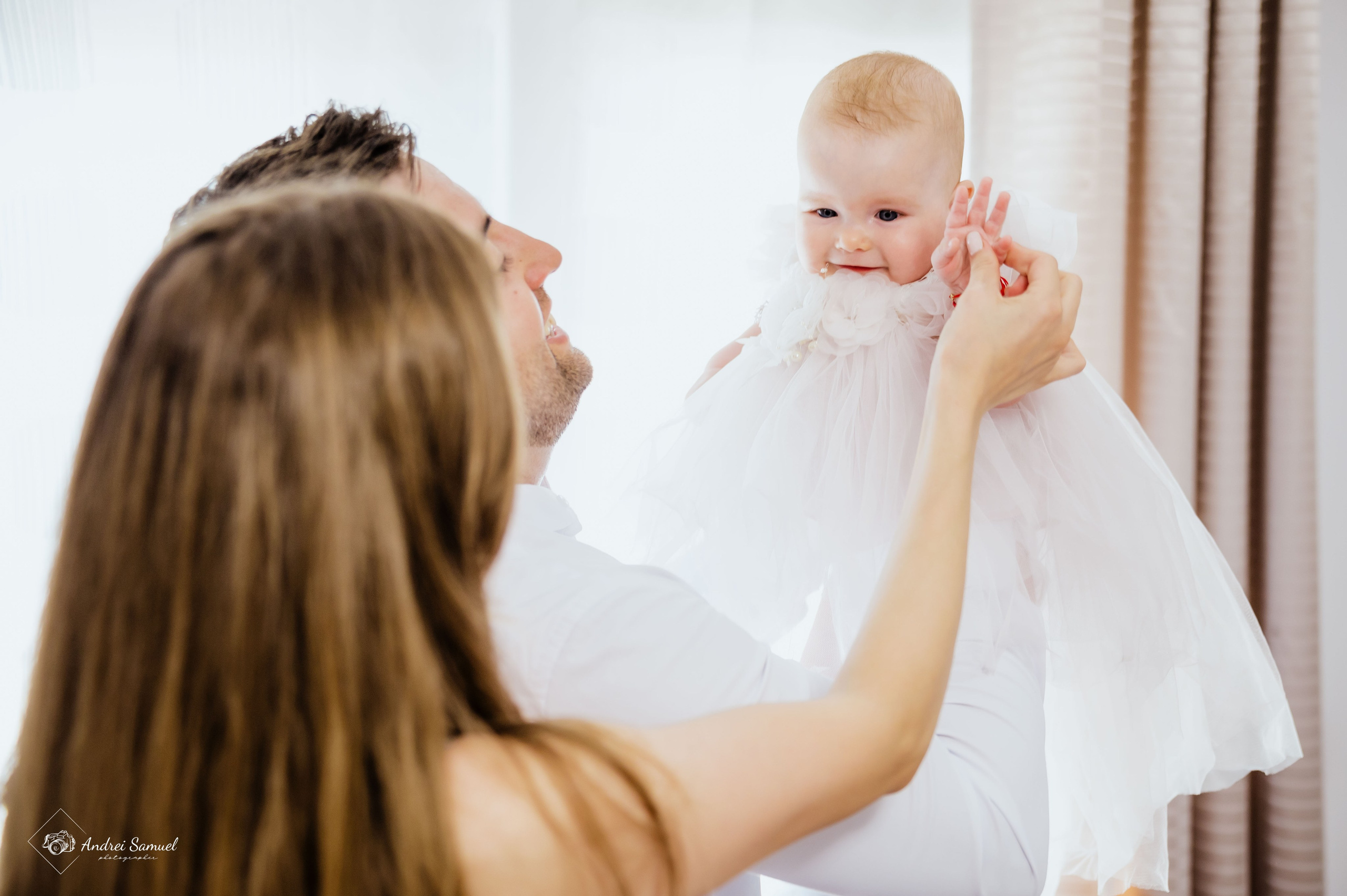 Anais Ioana. Andrei Samuel – Fotograf București | Evenimente, Studio, Imobiliare, Produs