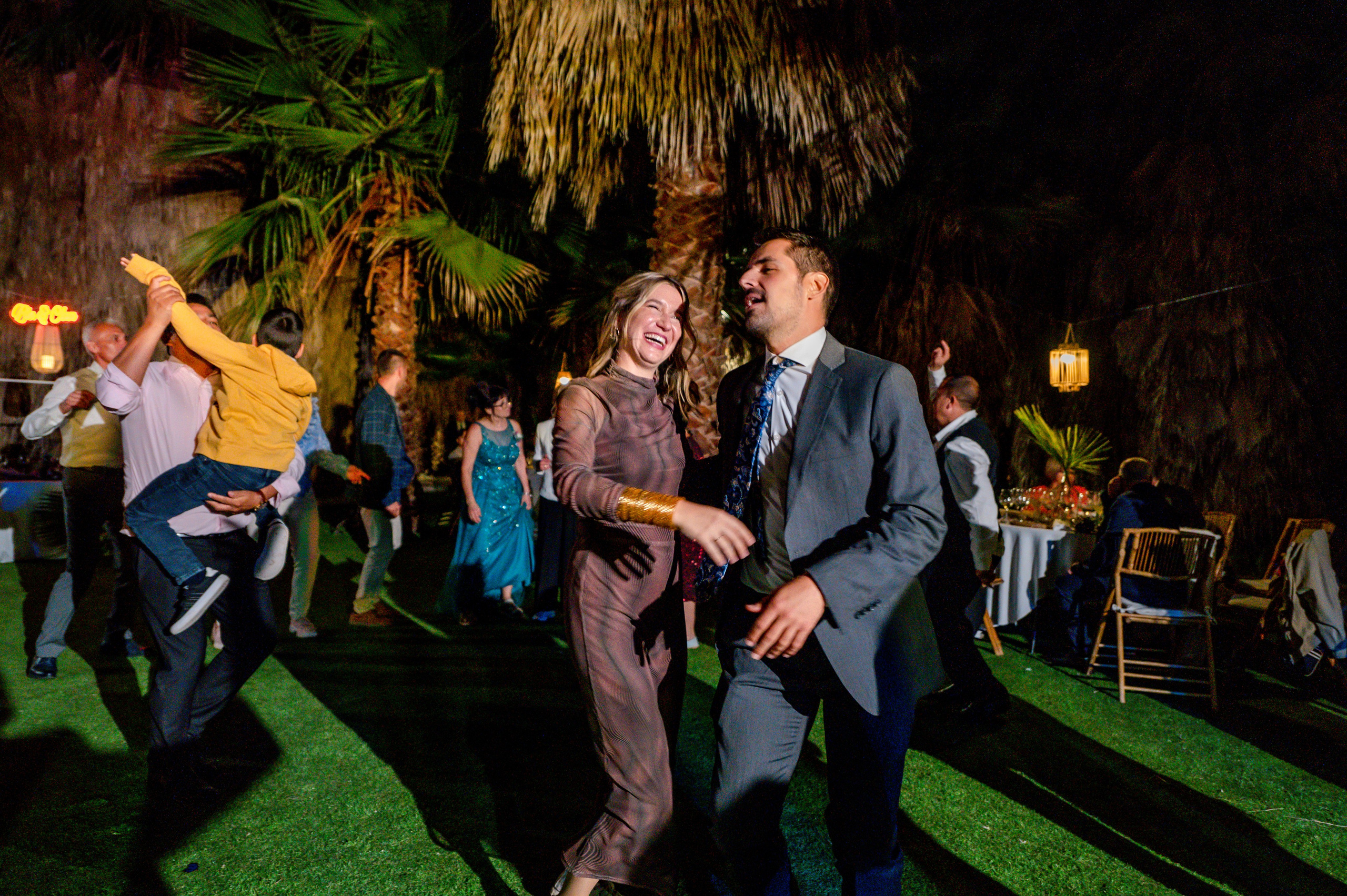 BYZO MEDIA. PETRU BYZO - family and children photographer in ROMANIA