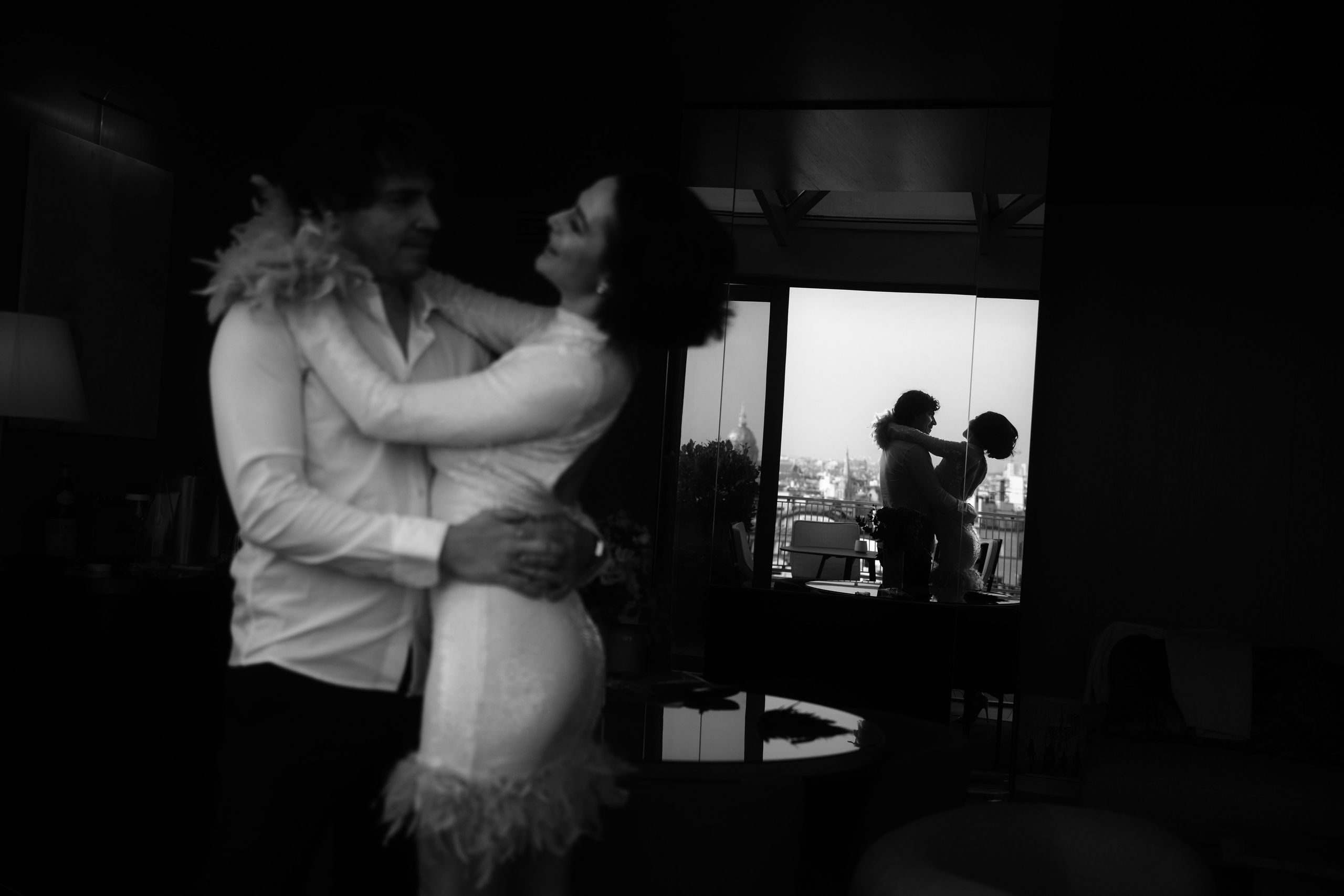 Ekaterina & Emanuele at Hôtel de Sers. Paris photographer — Polina Osipova