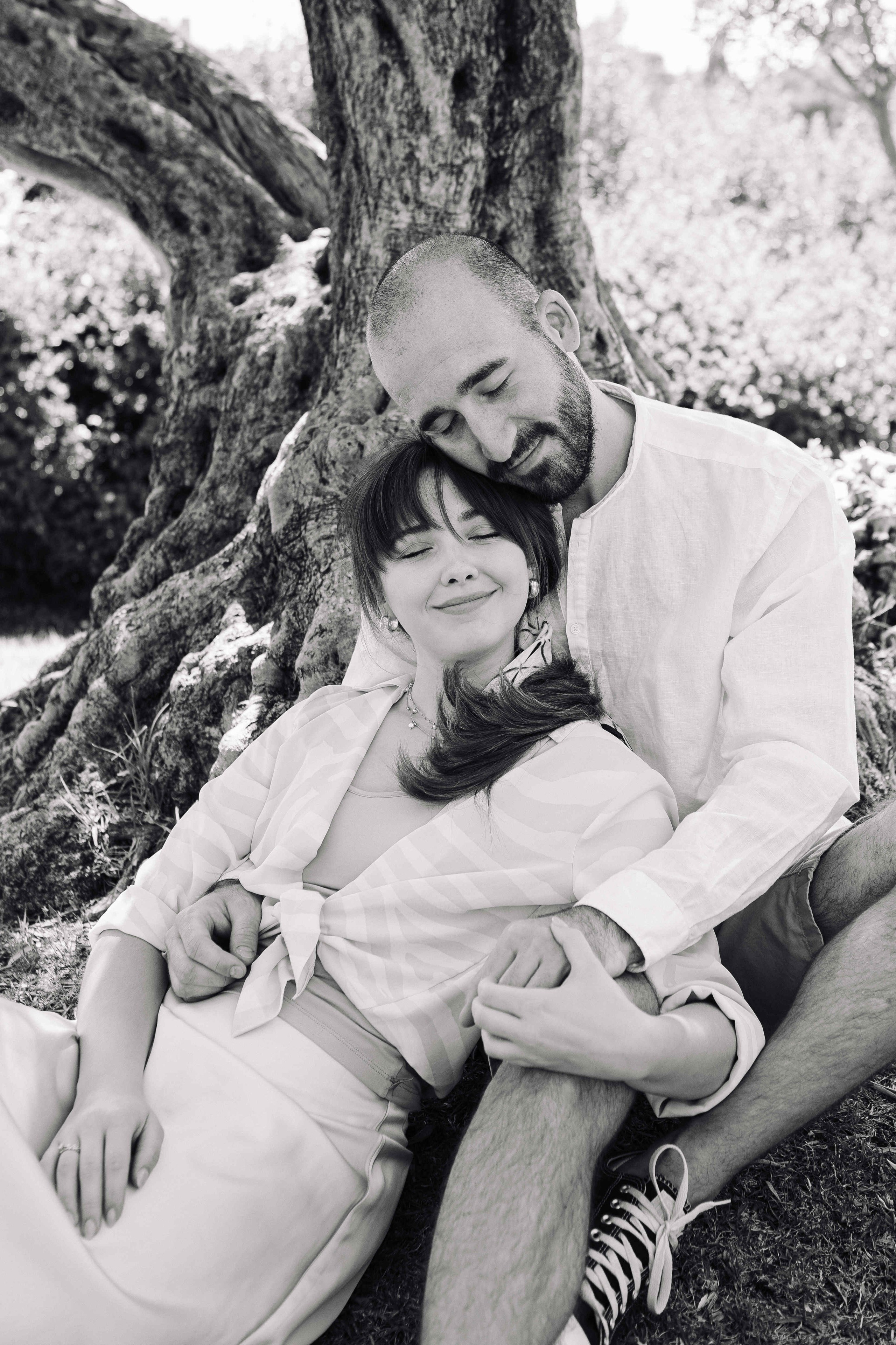 A MONTH AFTER THE WEDDING (morning). PHOTOGRAPHER IN ISRAEL