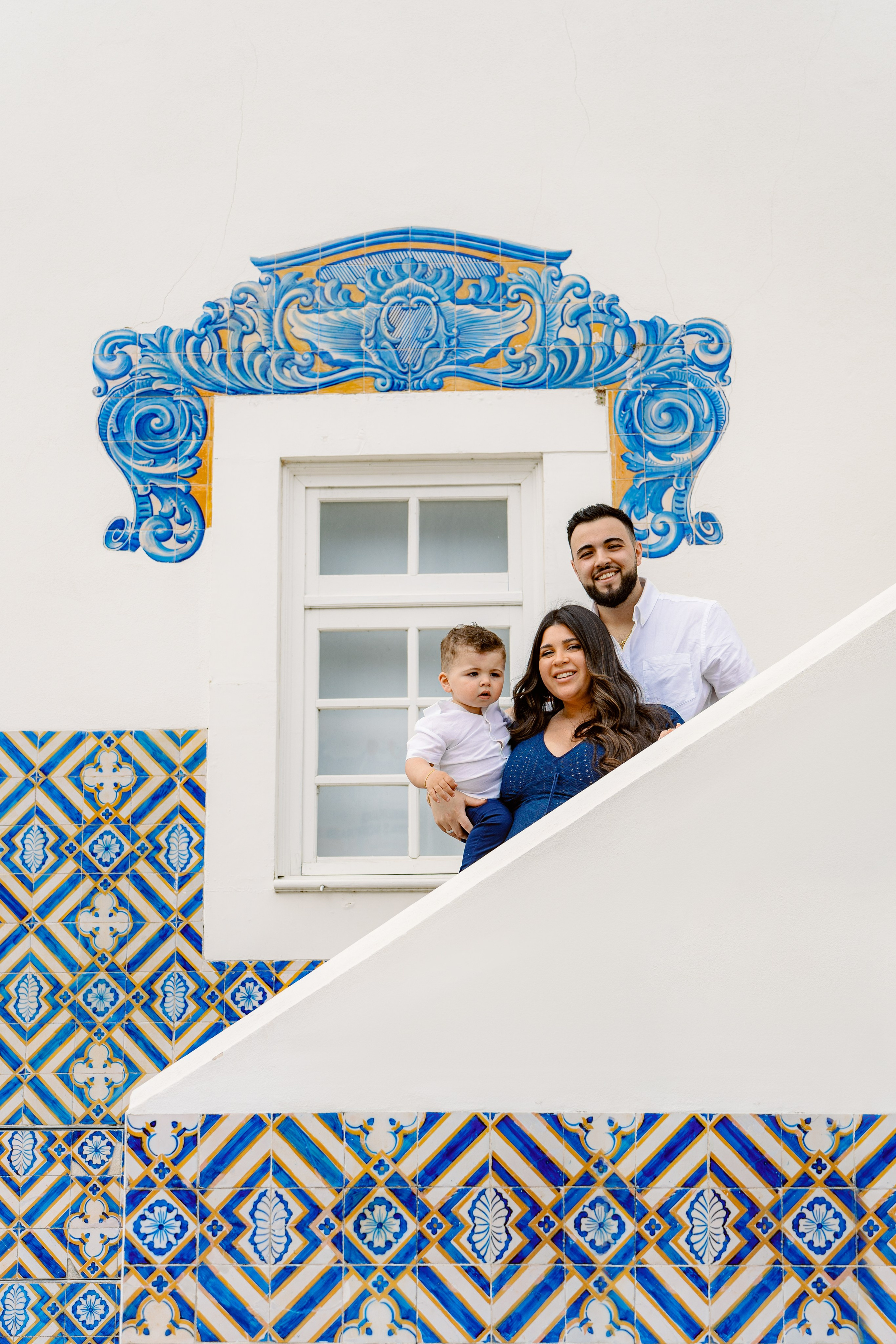 FAMILY PHOTO SHOOT IN AVEIRO. Photo and video shoots, photo tours in Portugal — WePortugal